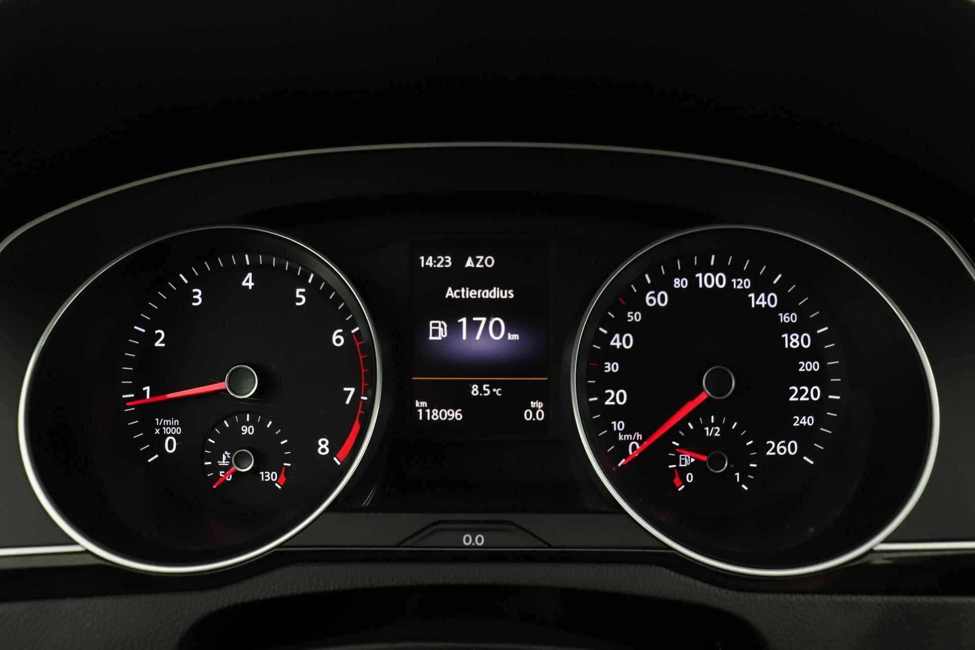 Volkswagen Passat Variant 1.4 TSI ACT Highline | Org NL | Adap. Cruise | Navigatie | Stoelverwarming | Sportstoelen | - 18/49