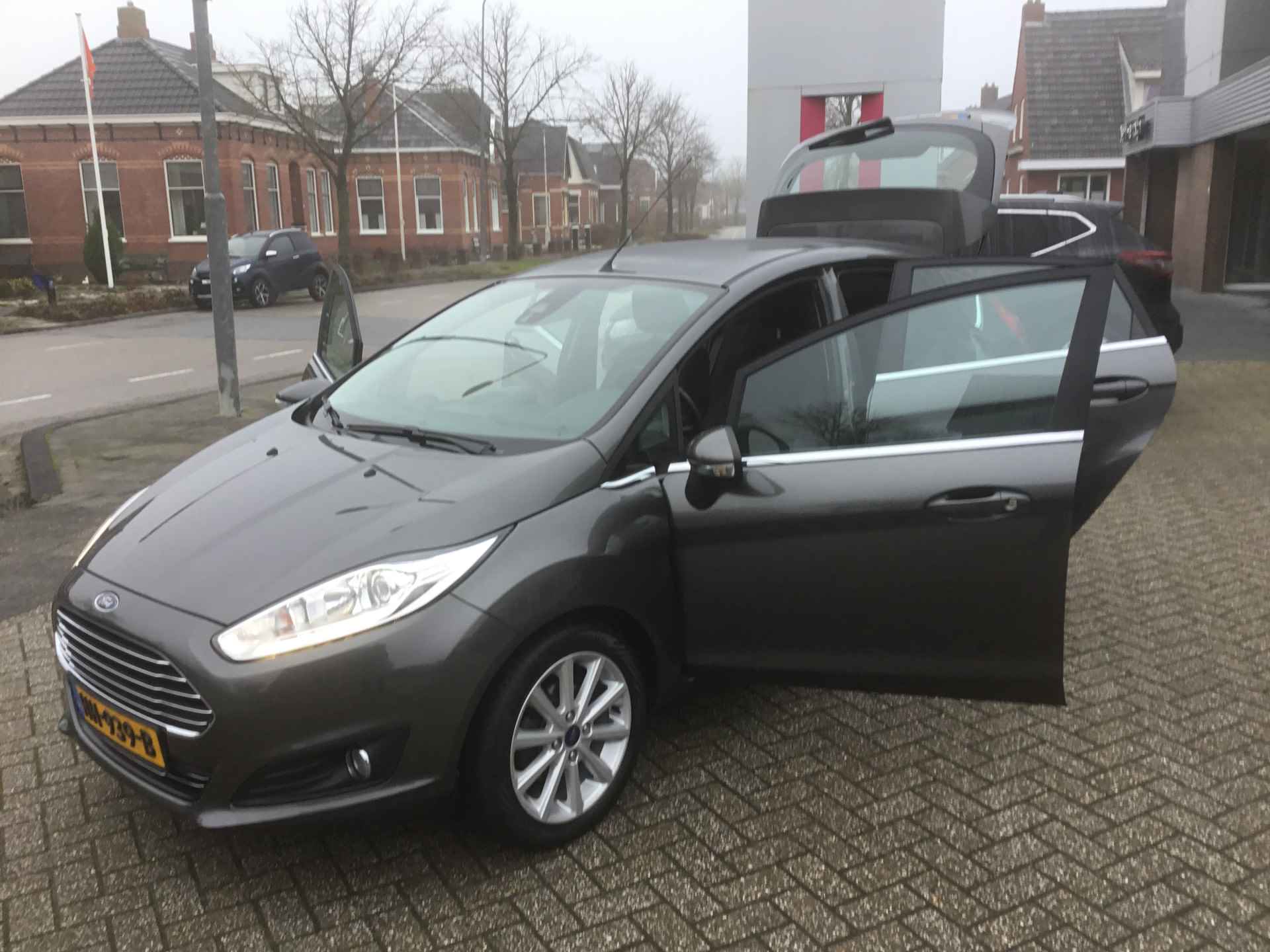 Ford Fiesta 1.0 EcoBoost Titanium - 24/31