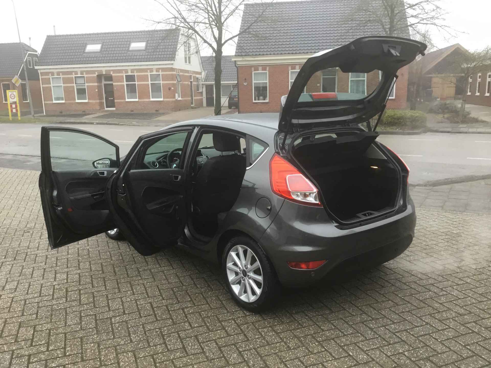 Ford Fiesta 1.0 EcoBoost Titanium - 26/31