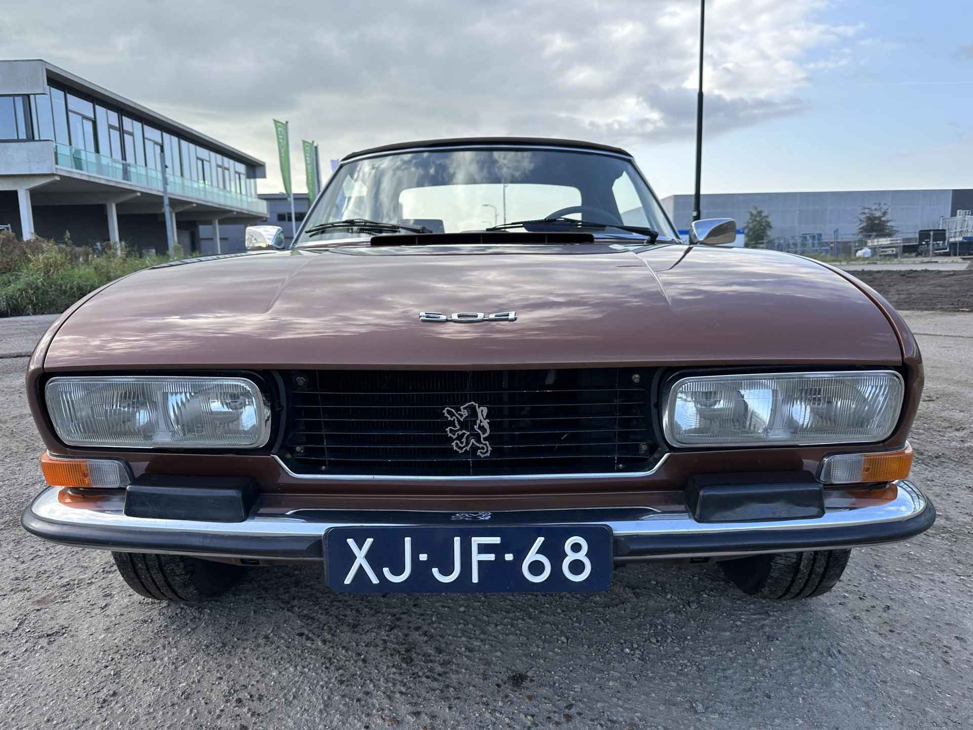 Peugeot 504 2.0 Cabrio Inj. - 24/30