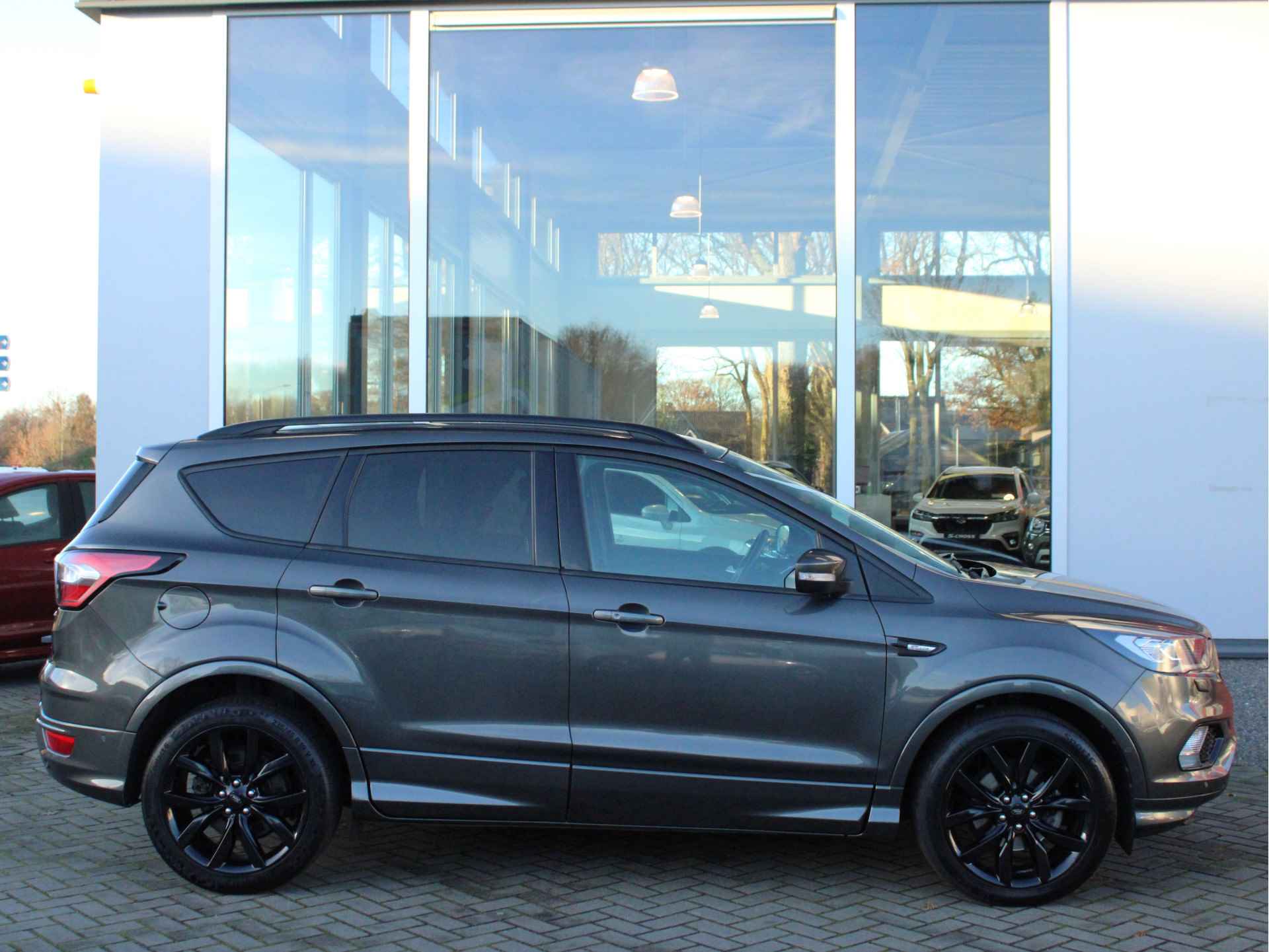 Ford Kuga ST Line 1.5 EcoBoost 2WD 150PK Automaat 20" Velgen, Leder/Alcantara Bekleding, Cruise en Climate Control - 14/38