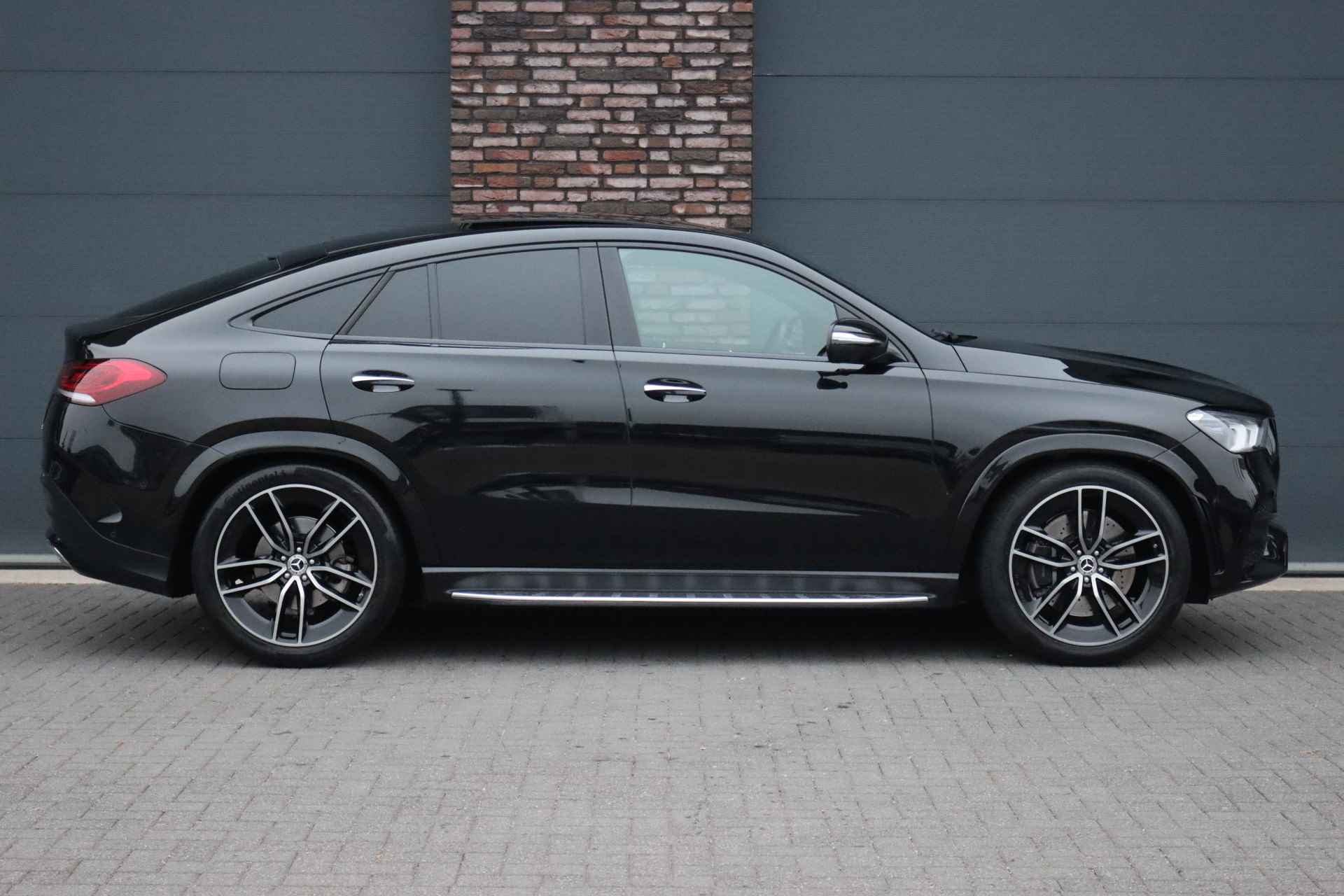 Mercedes-Benz GLE Coupé 350 e 4MATIC AMG Line Aut9 | Luchtvering | Distronic+ | Panoramadak | Trekhaak | Burmester | Stoelventilatie | HUD | Keyless Go | Surround Camera | - 12/46