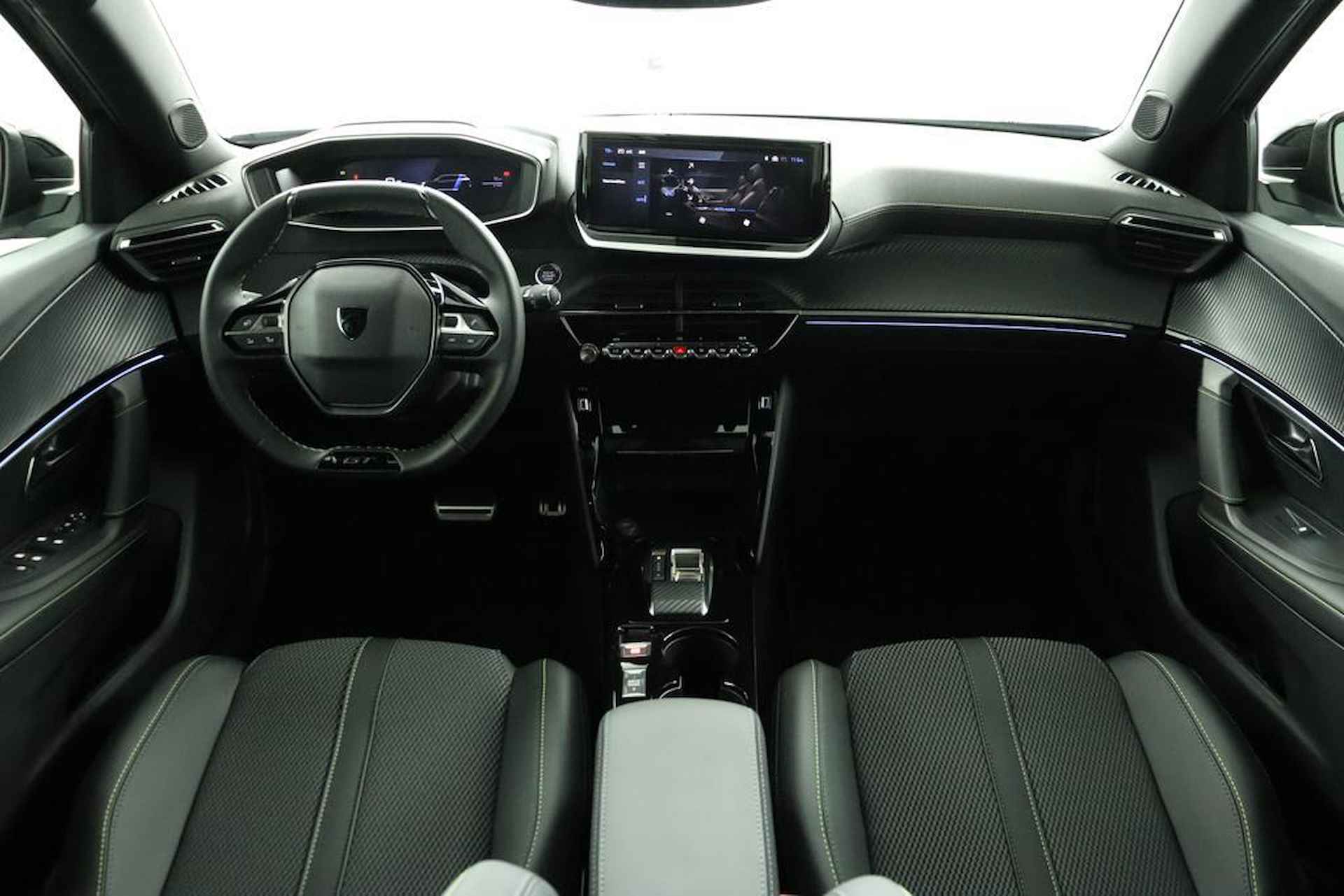 Peugeot E 2008 EV GT 54 kWh | 18 inch LM Velgen | Warmtepomp | Vision Pack | Pano Schuifdak | Adapt. Cruise control | - 30/54