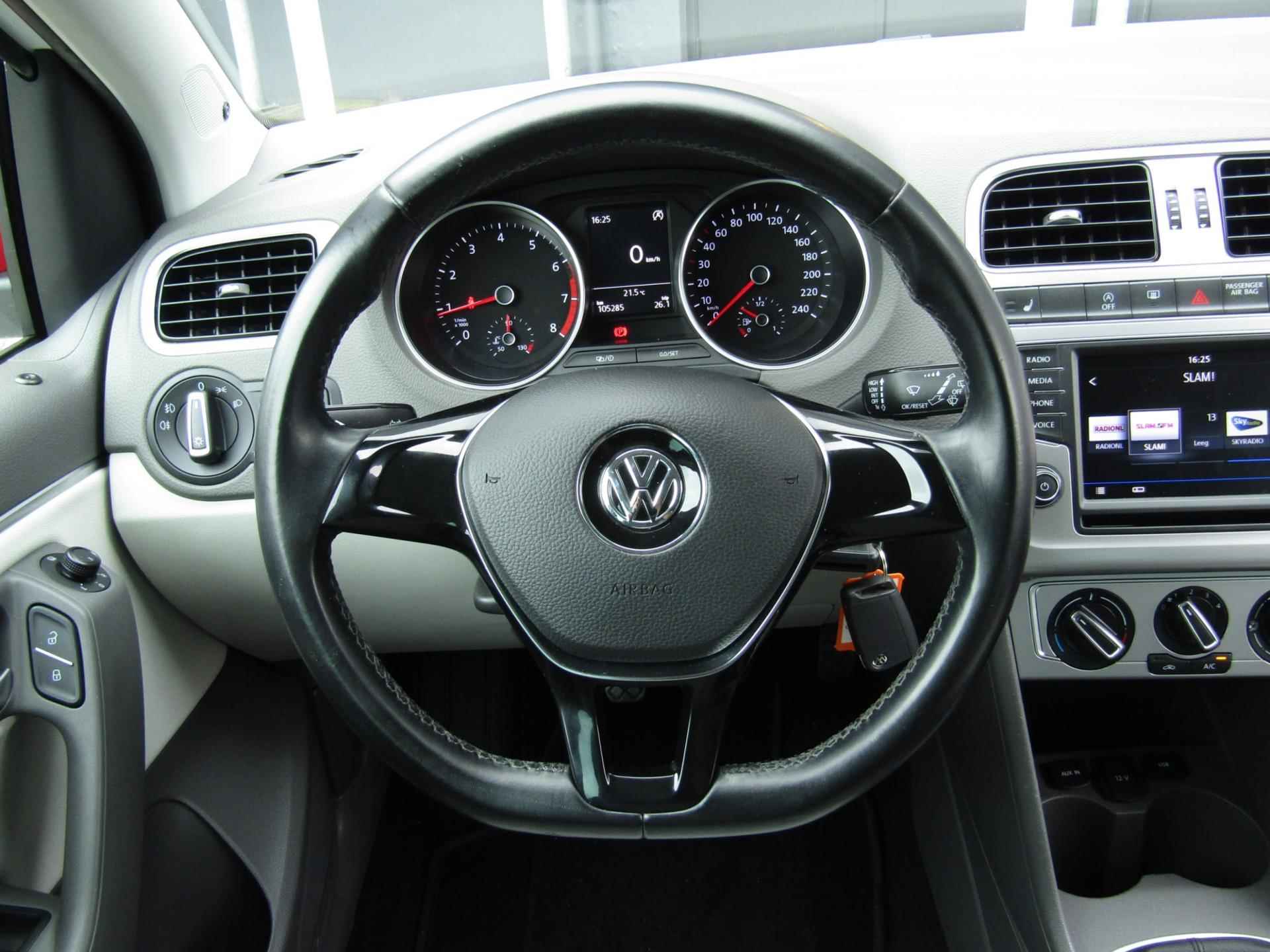 Volkswagen POLO 1.0 75PK BEATS | * BLUETOOTH * APP CONNECT * APPLE CARPLAY * PARKEERSENSOREN * BEATS AUDIO * - 6/28