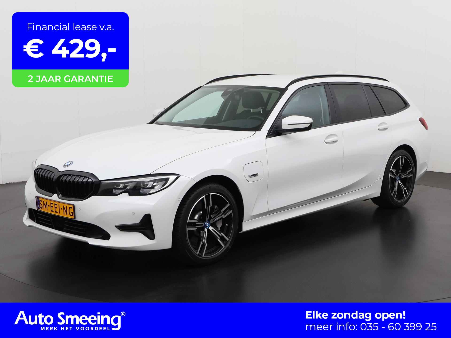 BMW 3-serie Touring 330e Sport Line | Leder | Camera | Adaptive Cruise | Live Cockpit Prof | Zondag Open!