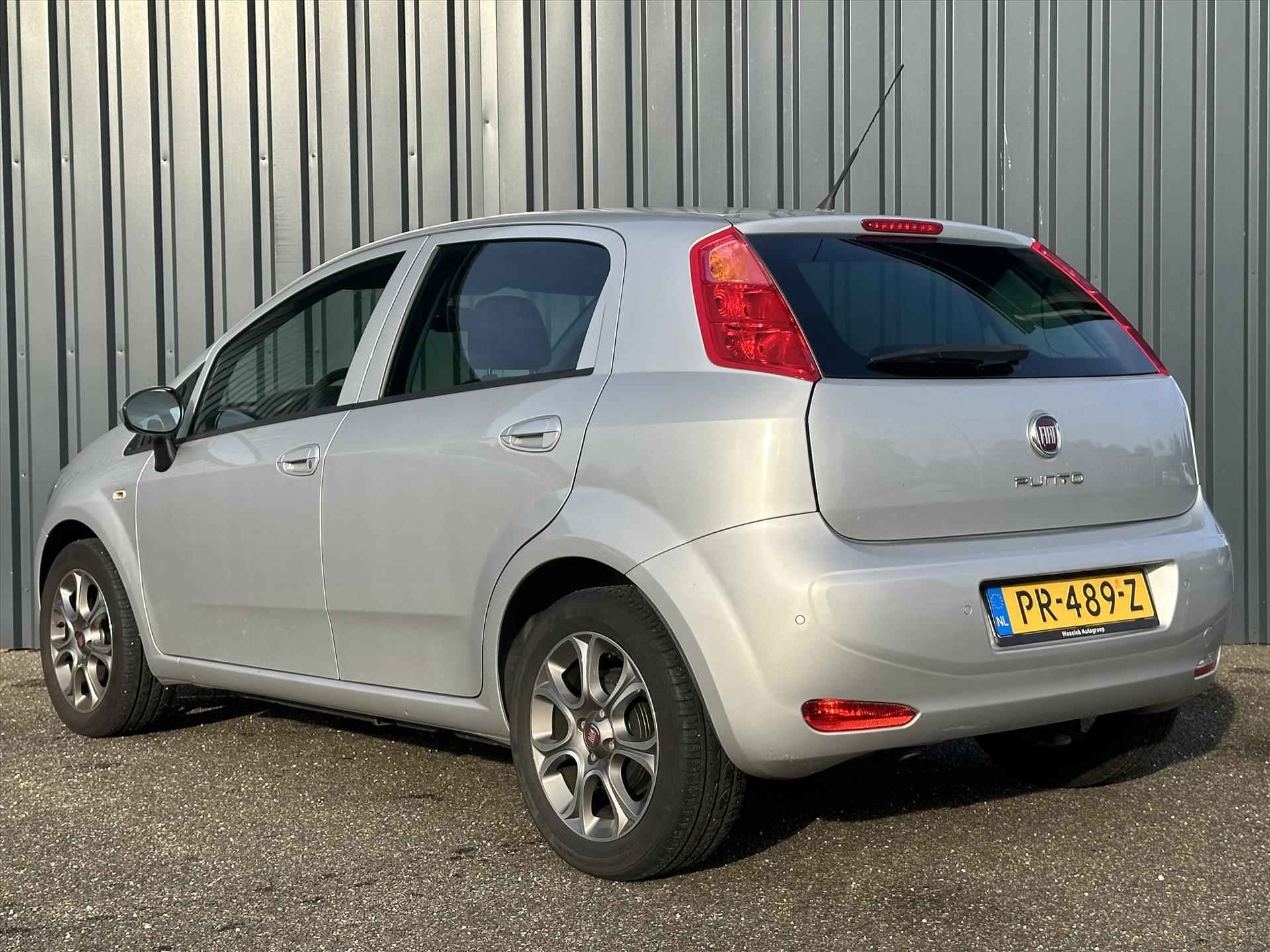 FIAT Punto 0.9 Turbo 100pk 5d Sempre I NL Auto I 1E Eigenaar I Navigatie I Climate Control I Crusie Control I Parkeersensoren I - 3/28