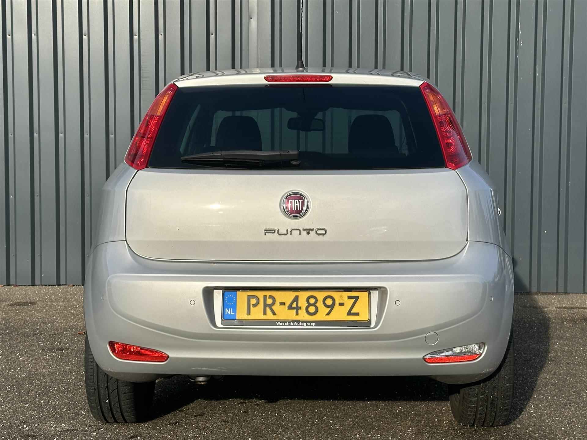 FIAT Punto 0.9 Turbo 100pk 5d Sempre I NL Auto I 1E Eigenaar I Navigatie I Climate Control I Crusie Control I Parkeersensoren I - 4/28