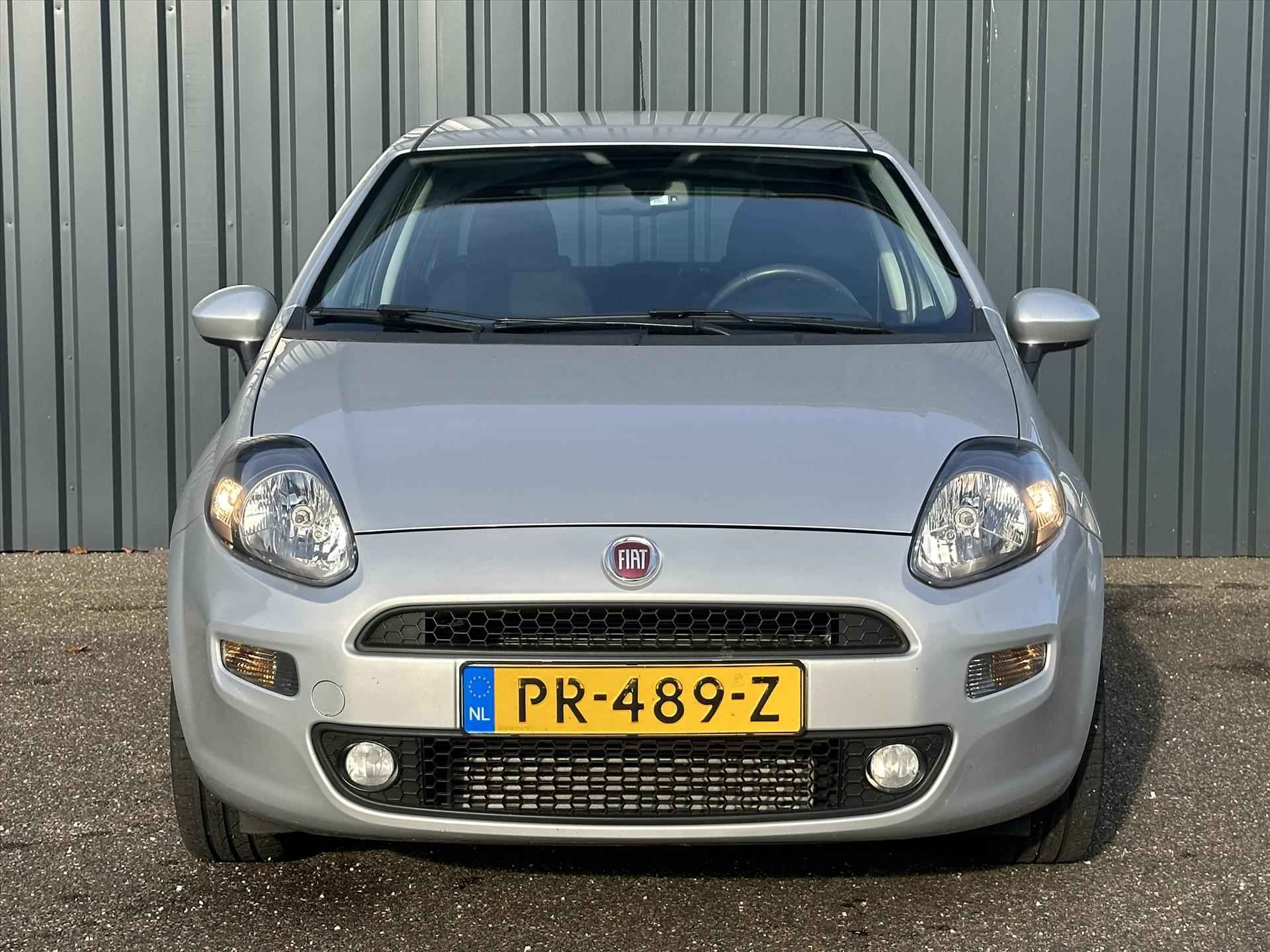 FIAT Punto 0.9 Turbo 100pk 5d Sempre I NL Auto I 1E Eigenaar I Navigatie I Climate Control I Crusie Control I Parkeersensoren I - 8/28