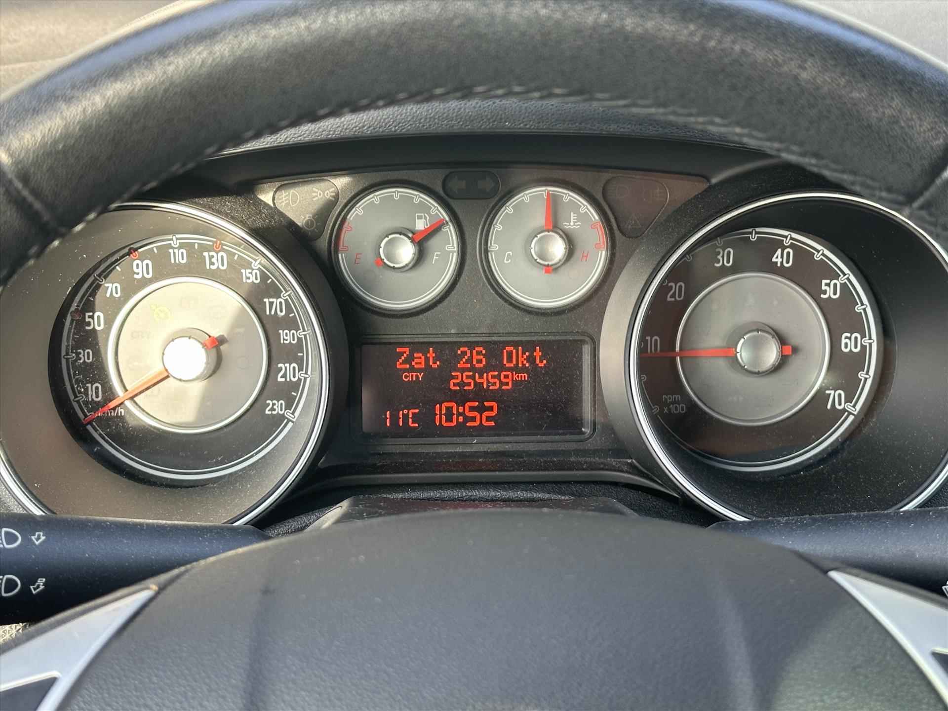 FIAT Punto 0.9 Turbo 100pk 5d Sempre I NL Auto I 1E Eigenaar I Navigatie I Climate Control I Crusie Control I Parkeersensoren I - 21/28