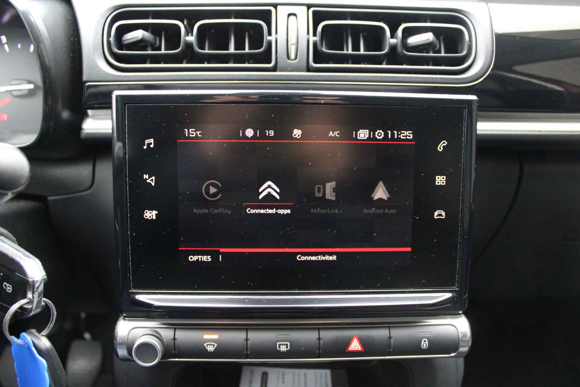 Citroën C3 1.2 PureTech S&S Feel Edition Cruise/Climate control, Navigatie, Apple carplay/Android auto, - 18/34
