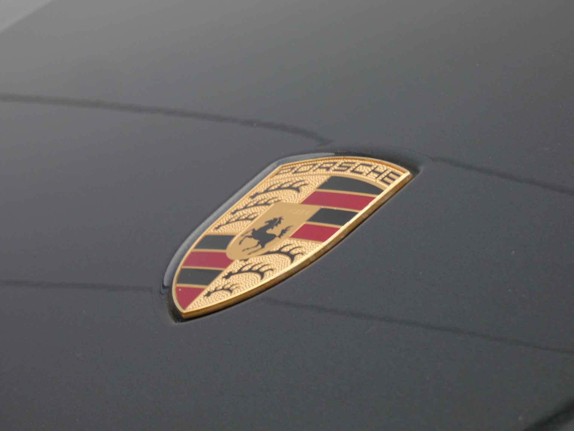 Porsche Macan 3.6 Turbo Performance Package | BOSE audio | Panoramadak | Sport Chrono | Luchtvering - 14/69