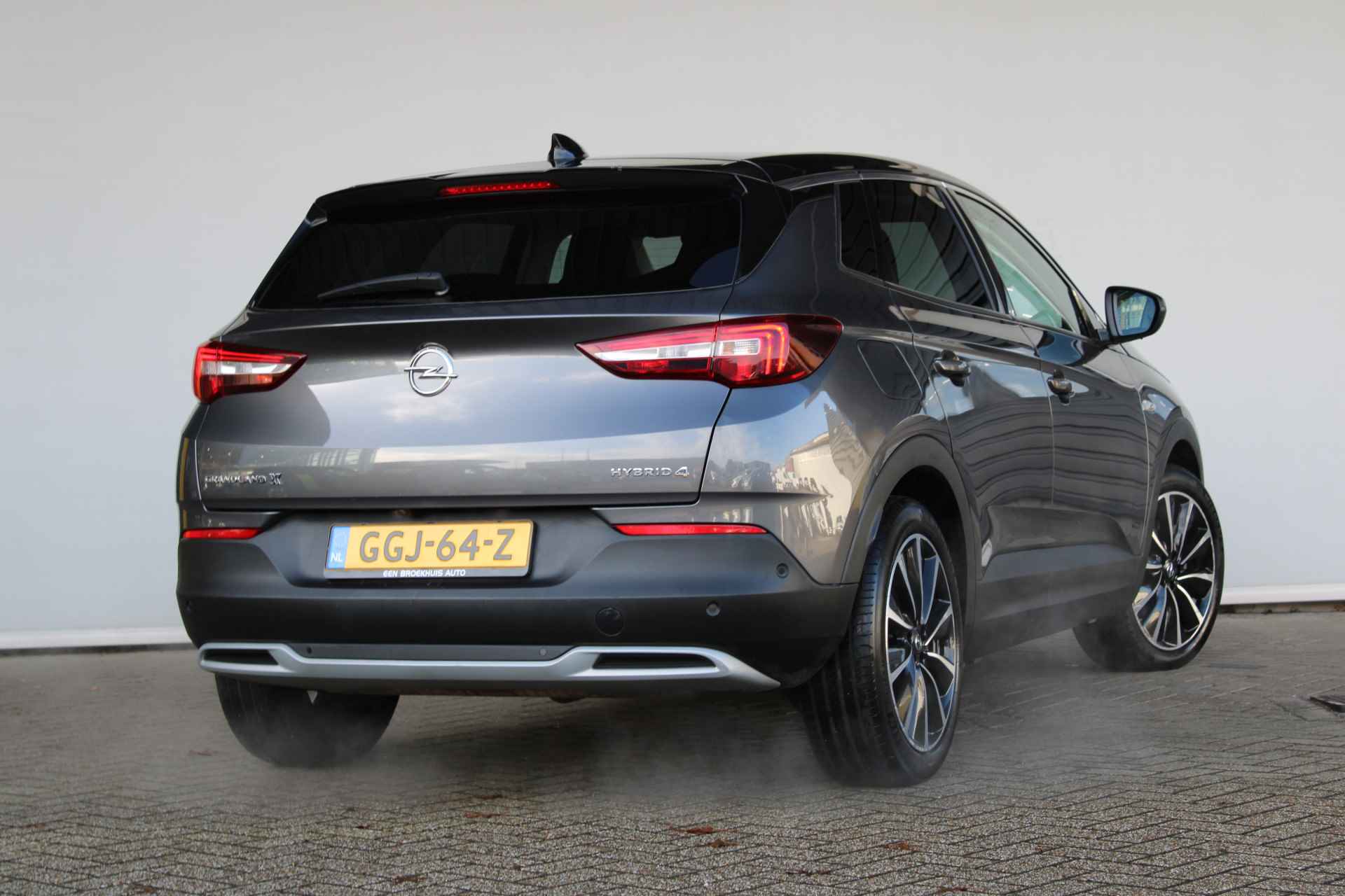 Opel Grandland X 1.6 Turbo Hybrid4 Ultimate - 6/36