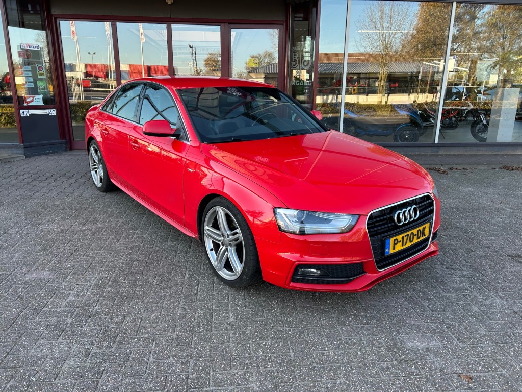 AUDI A4 1.8 TFSI PRO LINE S