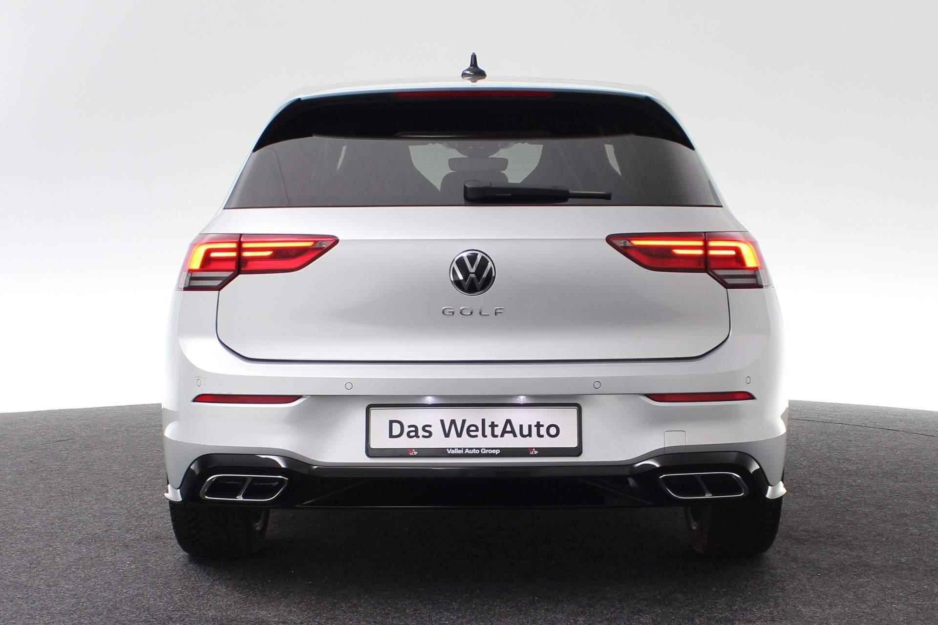 Volkswagen Golf 1.5 TSI 130PK R-Line Business+ | Camera | LED | Keyless | ACC | 17 inch - 18/42