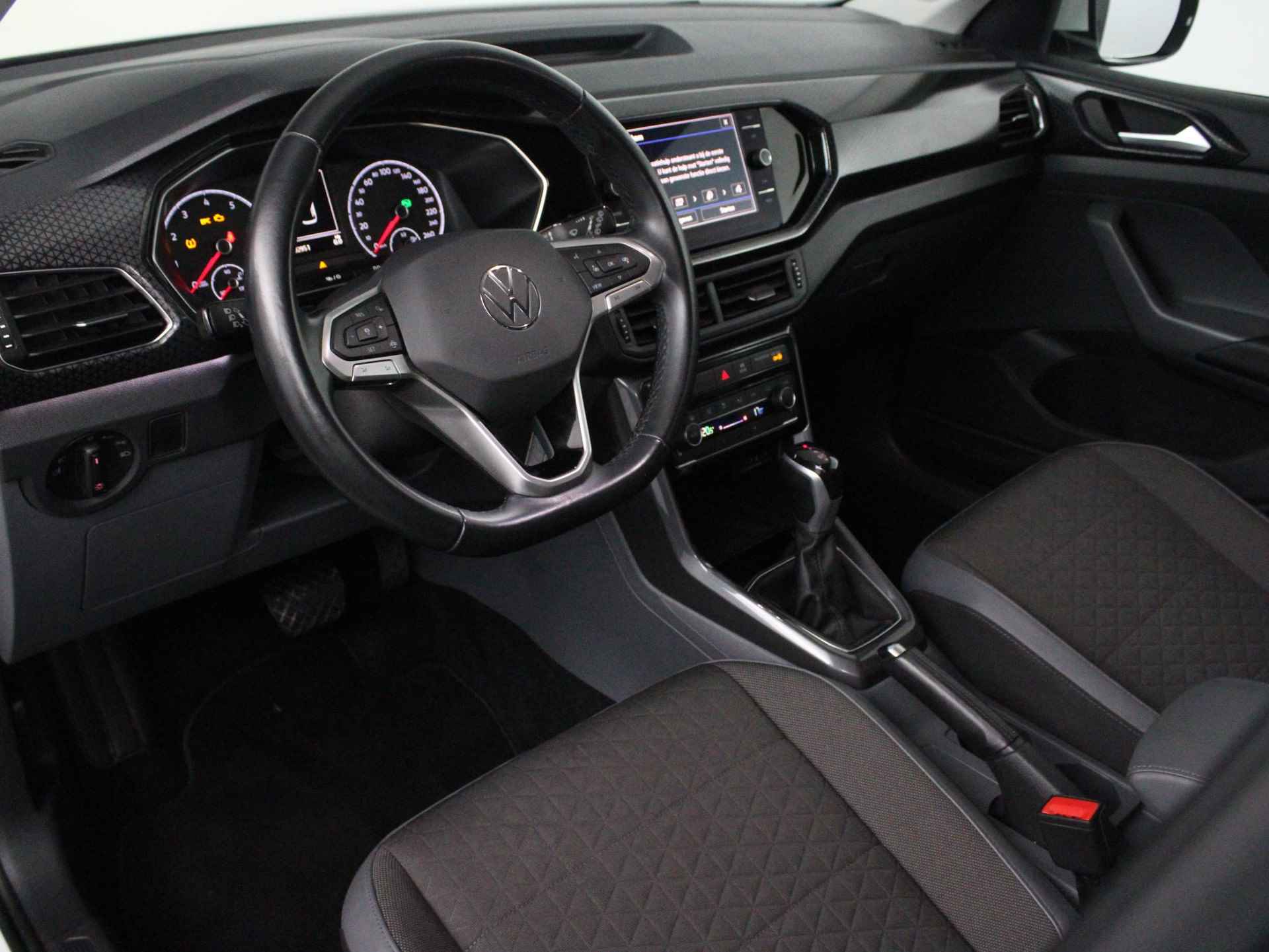 Volkswagen T-Cross 1.0 TSI DSG Style | LED | Navigatie | Camera | Stoelverwarming - 20/40