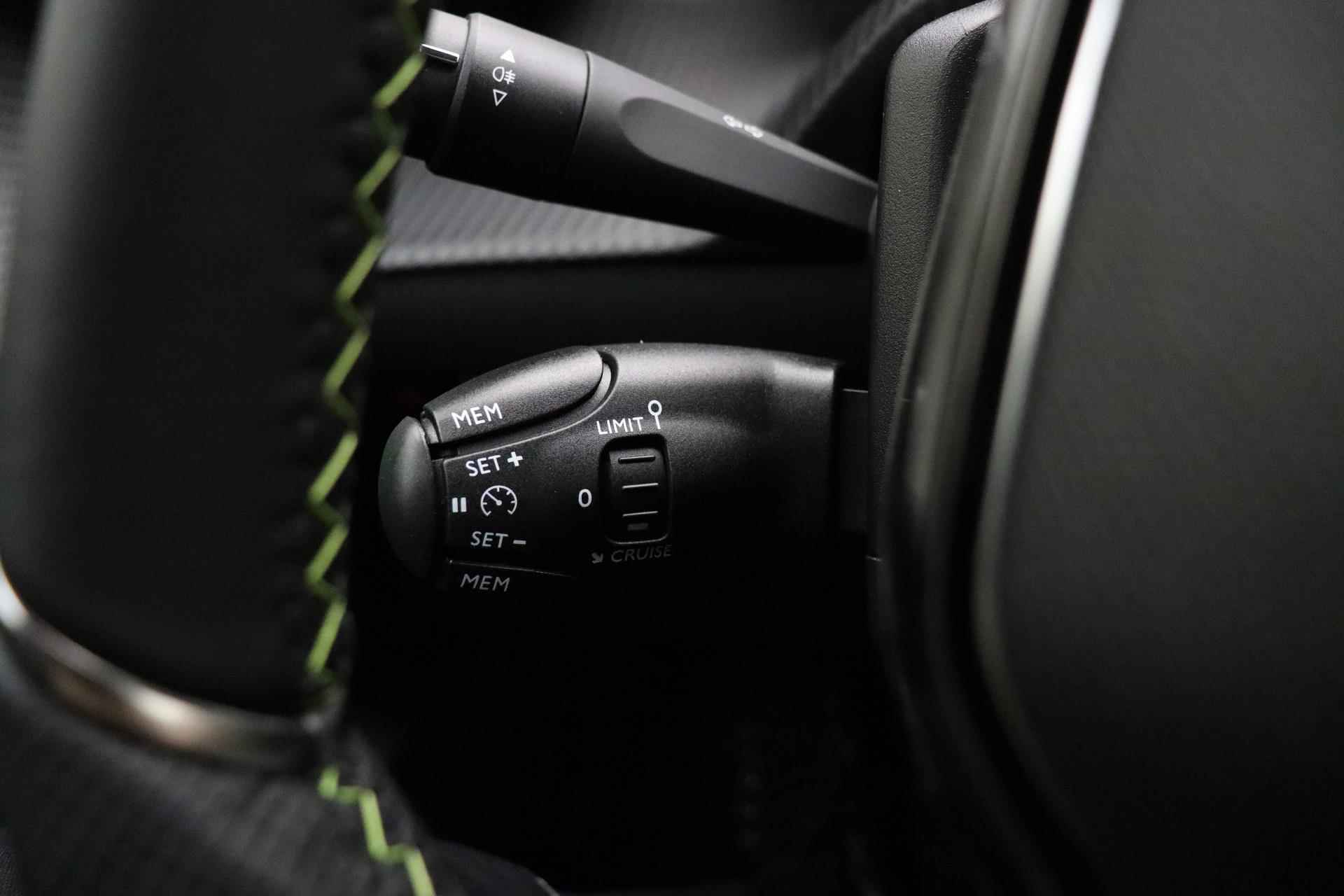 Peugeot e-208 EV GT 50 kWh 136 PK | Automaat | LMV | Camera | Stoelverwarming | Led | Cruise Control | Navigatie | Lane Assist | Dodehoek Detectie | 3D-Instrumentenpaneel | Voorraad Nieuw - 29/37