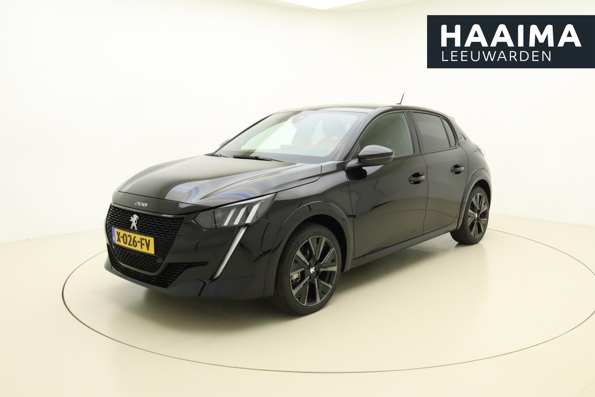 Peugeot e-208 EV GT 50 kWh 136 PK | GRATIS WALLBOX! | Camera | Stoelverwarming | Led | Cruise Control | Navigatie | Lane Assist | Dodehoek Detectie | 3D-Instrumentenpaneel | Voorraad Nieuw