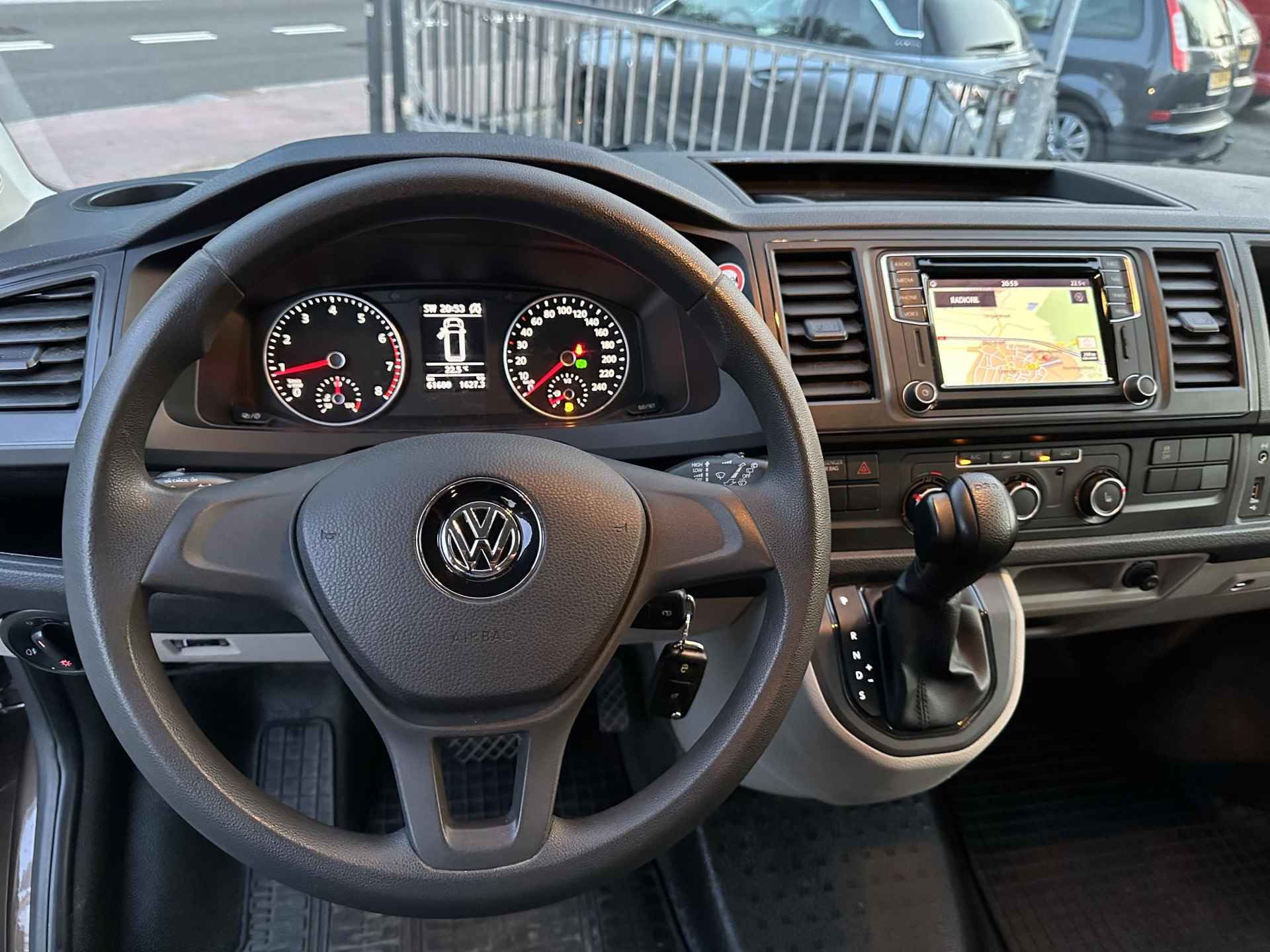Volkswagen Transporter Kombi 2.0 TSI 204PK DSG L1H1 4Motion BULLI Trendline 8P 1eEig|Navi|Trekhaak - 23/41