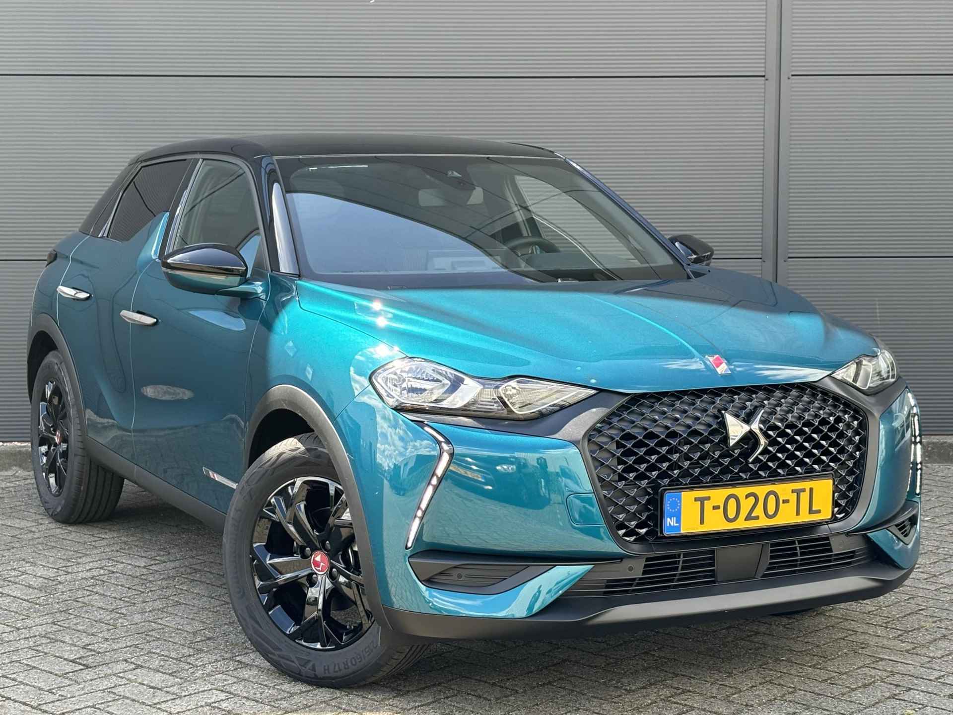 DS 3 Crossback 1.2 100PK Performance Line | Navigatie | Camera | Climate control | PDC V+A | LMV 17 inch | Trekhaak - 40/48