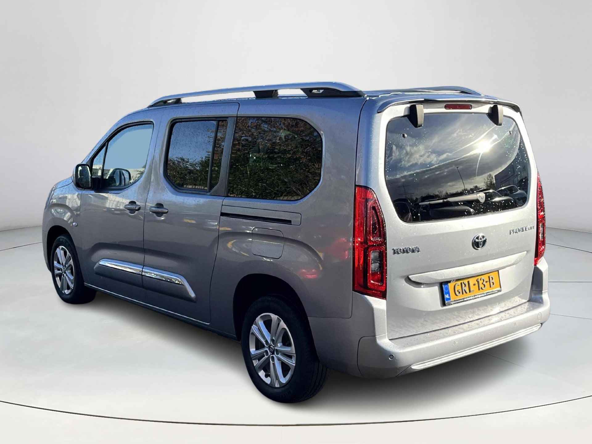 Toyota ProAce City Verso 1.2T Dynamic 7P | Navigatie | Apple CarPlay/Android auto | Achteruitrijcamera - 4/32