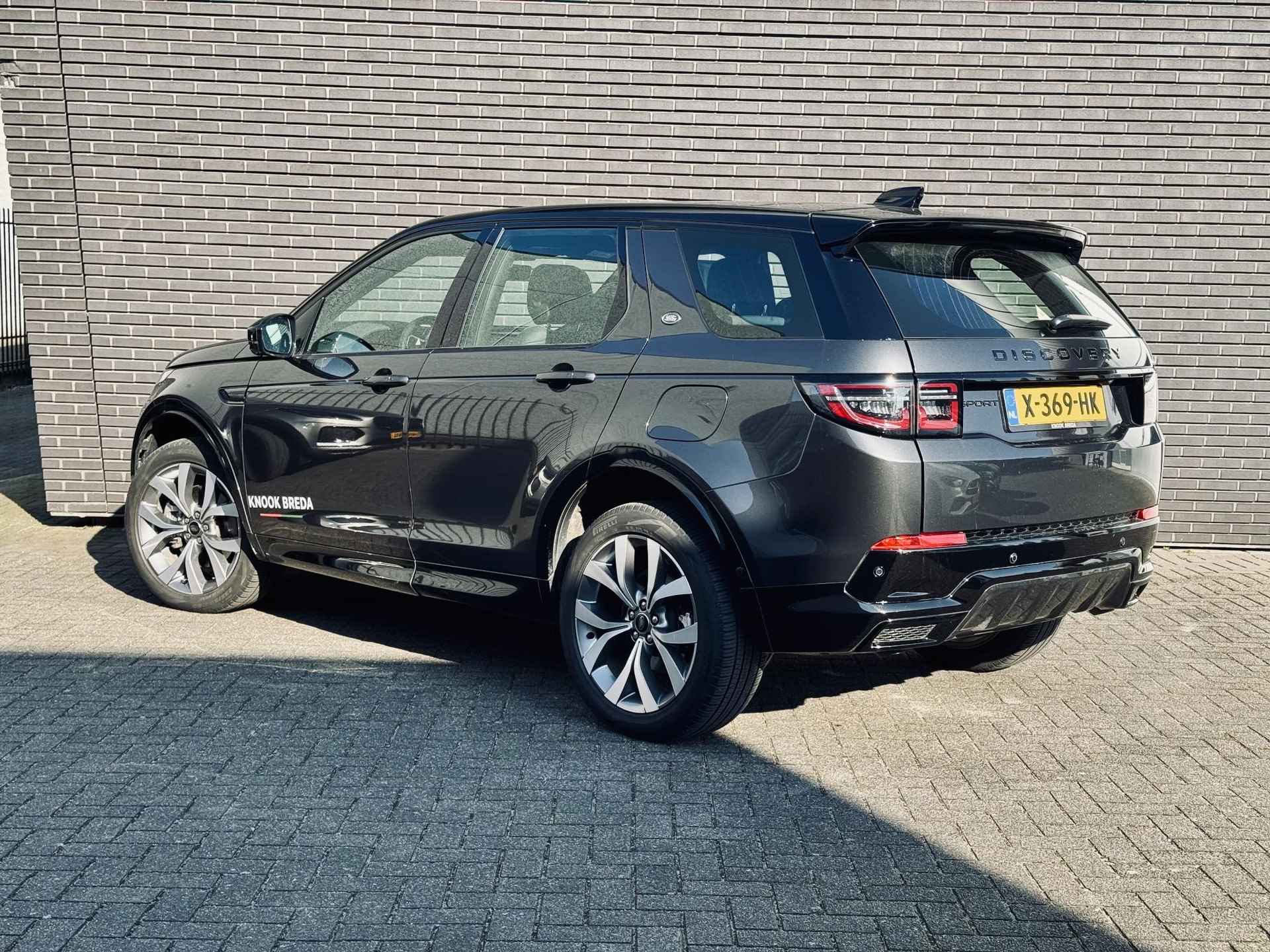 Land Rover Discovery Sport P300e Dynamic HSE FACELIFT - 2/37