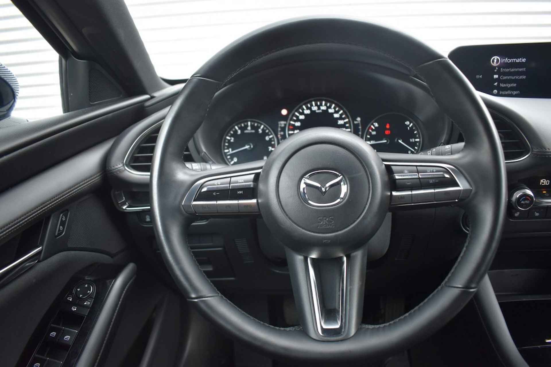 MAZDA 3 2.0 E-SKYACTIV GM HYBRID 150 / ADAP. CRUISE / LED PAKKET / STOEL - 18/38