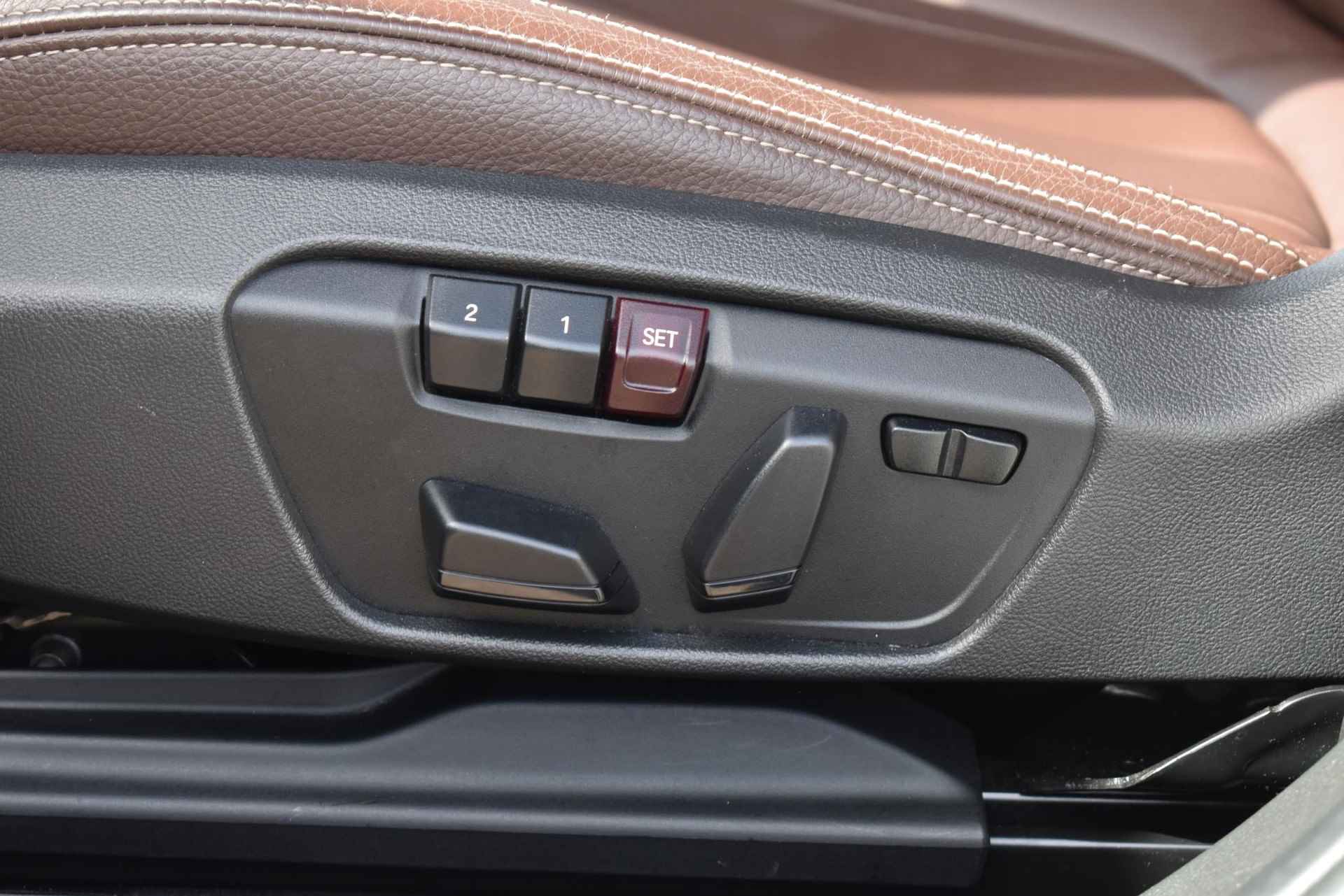 BMW X1 xDrive20i Centennial High Executive Elektrisch Bedienbare Achterklep audio-navigatie full map - 17/40