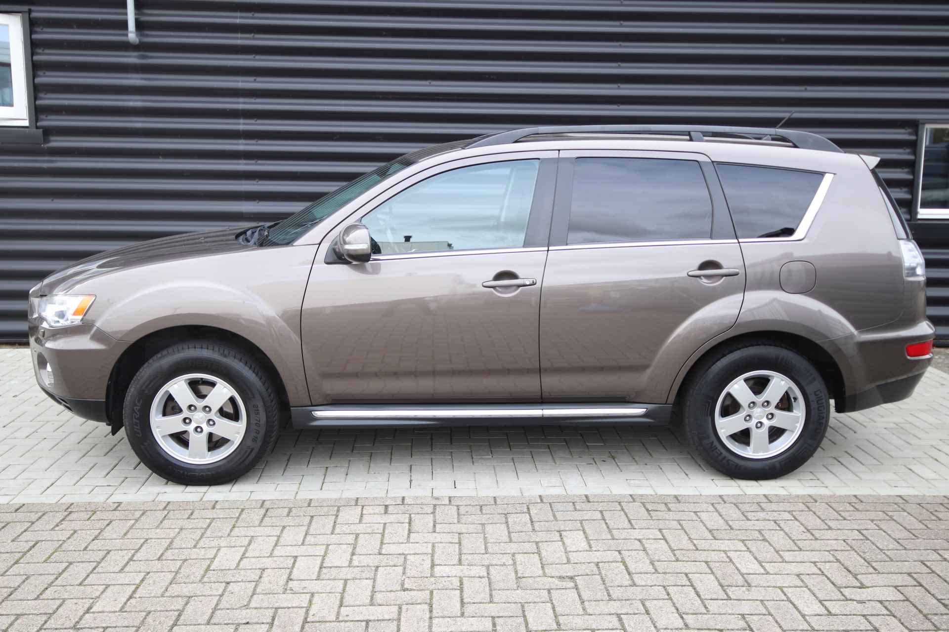 Mitsubishi Outlander 2.0 Edition One Automaat 1.600 kg Trekgewicht! / Orig. NL-Auto - 19/68