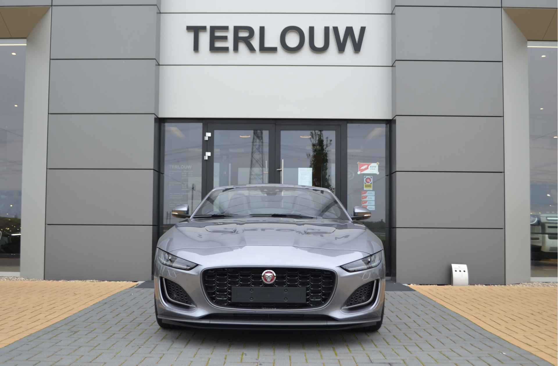 Jaguar F-Type P450 RWD First Edition - 5/34