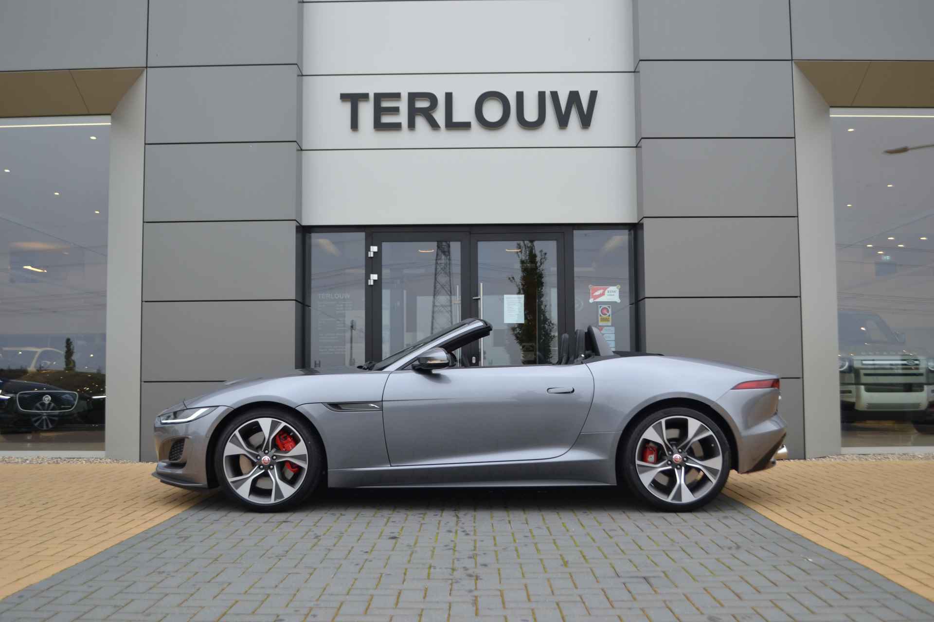 Jaguar F-Type P450 RWD First Edition - 9/34