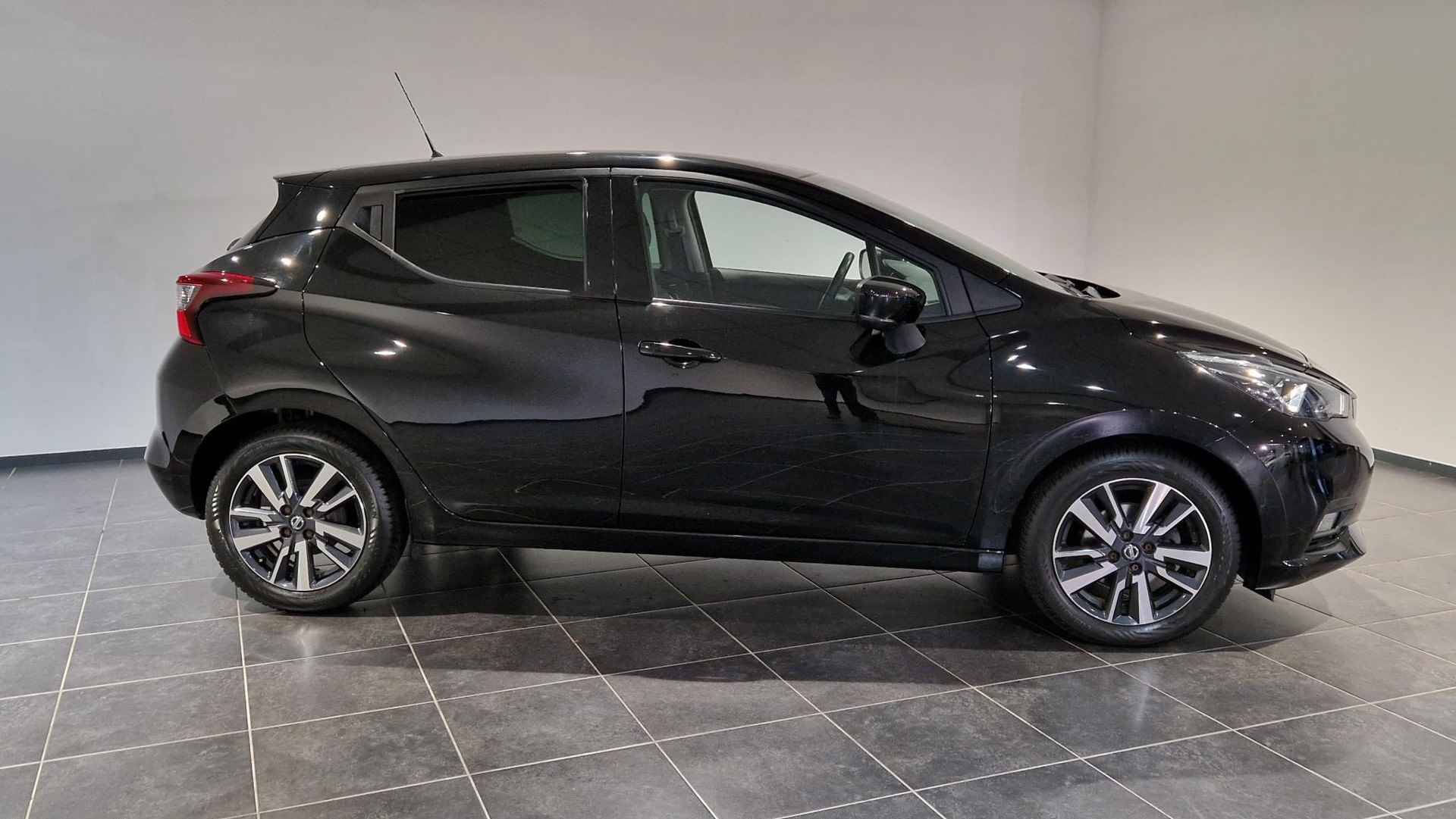 Nissan Micra 0.9 IG-T N-Connecta N-way | Keyless entery | Stoelverwarming | Navigatie | - 18/26