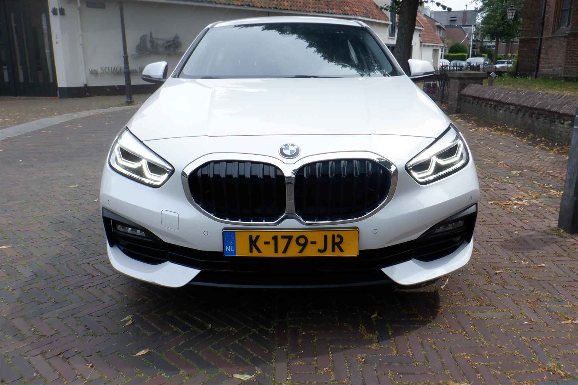 BMW 1-Serie (f40) 118i 136pk NAVI-PDC-XENON-BOVAG-RIJKLAAR - 4/17