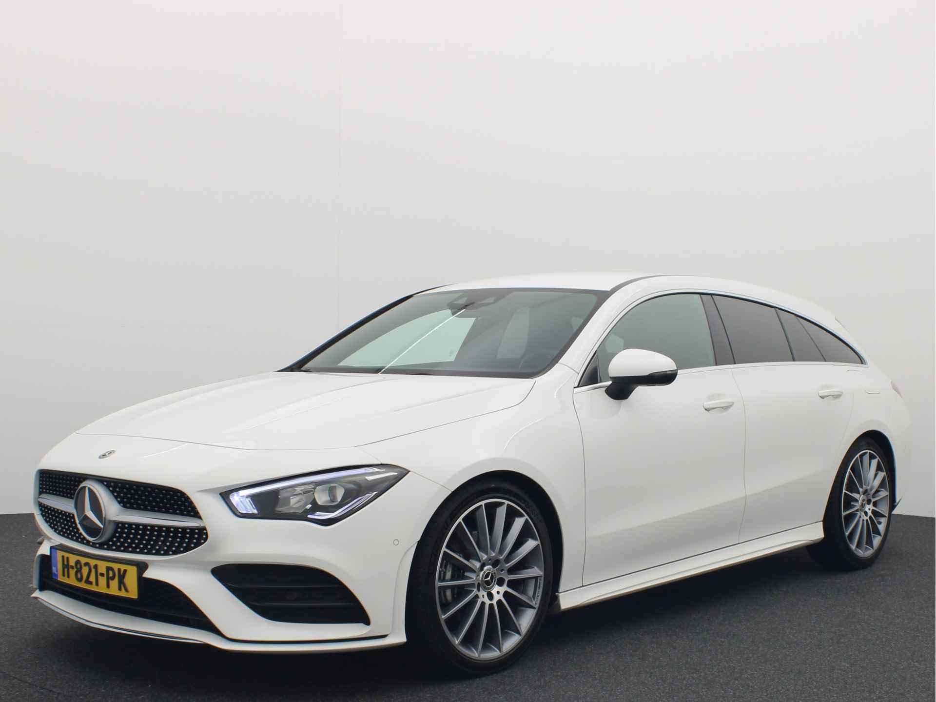 Mercedes-Benz CLA-Klasse Shooting Brake 180 d Advantage AMG-PAKKET AUTOMAAT / TREKHAAK / FULL LED / WIDE-SCREEN / LEDER / CAMERA / CARPLAY /  STOELVERW / NL-AUTO - 22/63