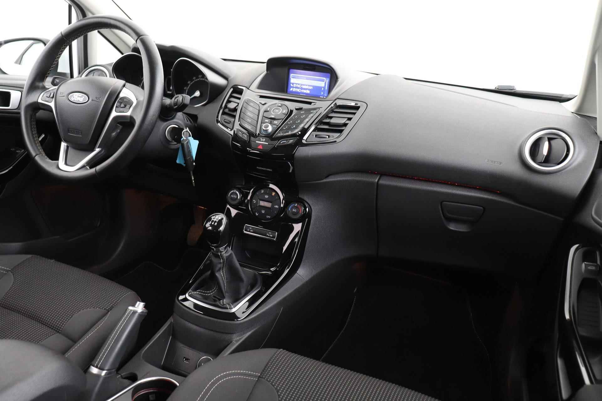 Ford Fiesta 1.0 EcoBoost Titanium | Org NL | 1e Eig. | 100PK | Climate Control | Cruise Control | 90.000 KM!! | - 7/35