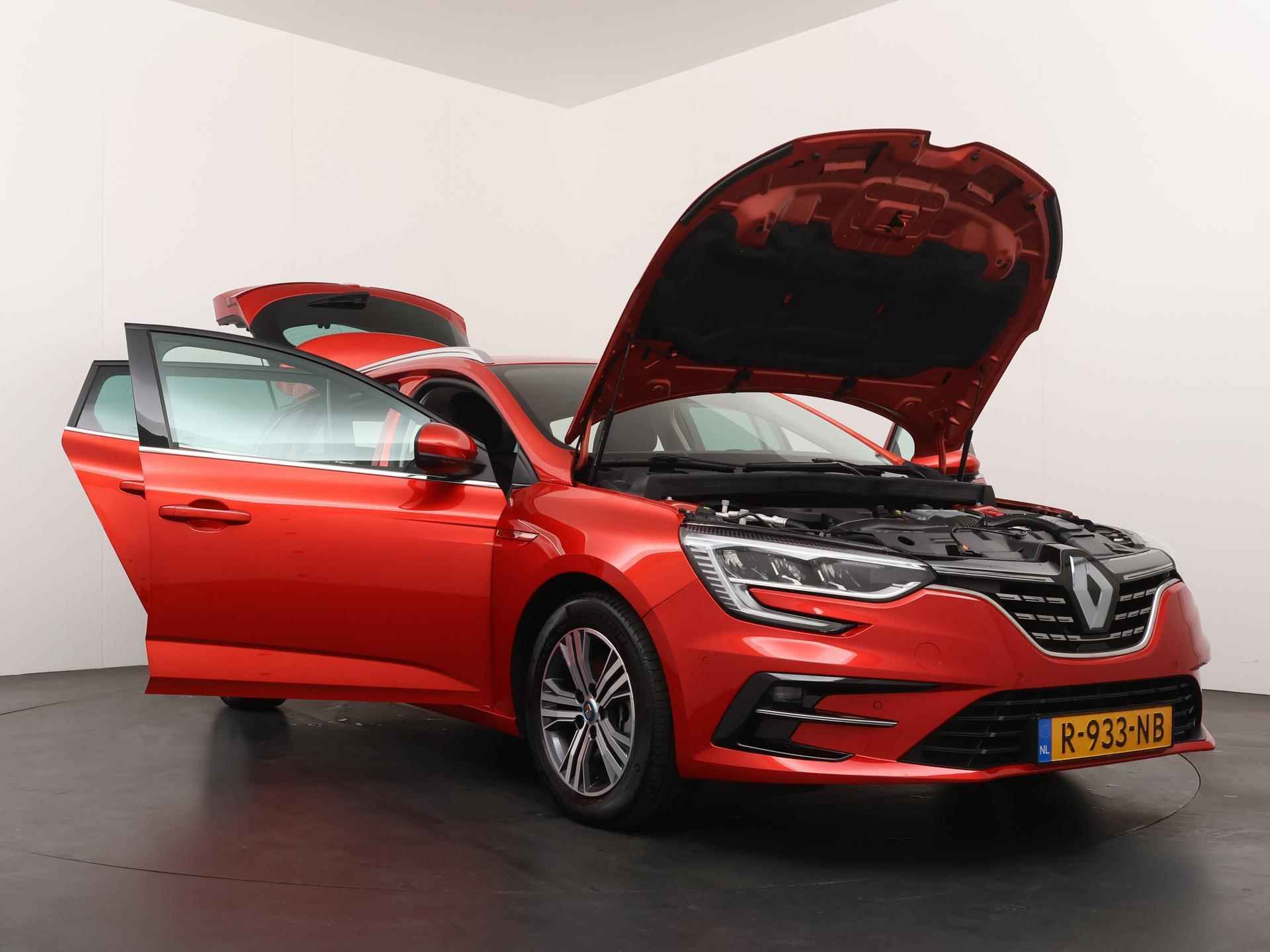 Renault Mégane Estate 1.6 E-Tech Plug-In Hybrid 160 Intens - 26/30