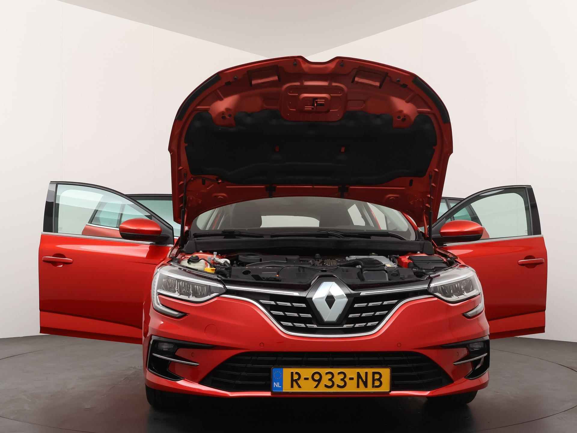 Renault Mégane Estate 1.6 E-Tech Plug-In Hybrid 160 Intens - 27/30