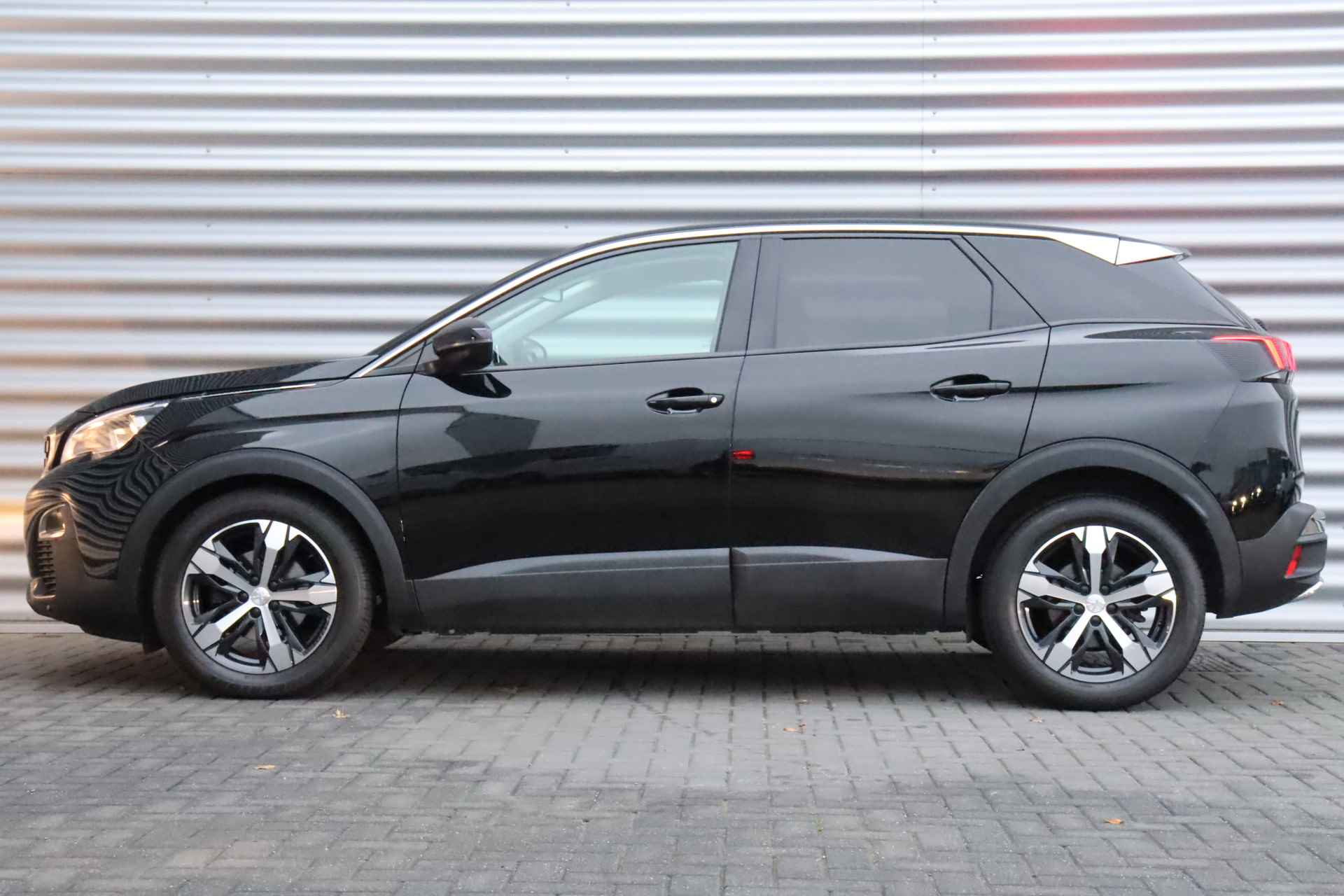 Peugeot 3008 1.2 PURETECH 130PK ACTIVE AUTOMAAT / NAVI / CLIMA / PDC / 18" LMV / GRIP-CONTROL / BLUETOOTH / CRUISECONTROL / NIEUWSTAAT !! - 2/34