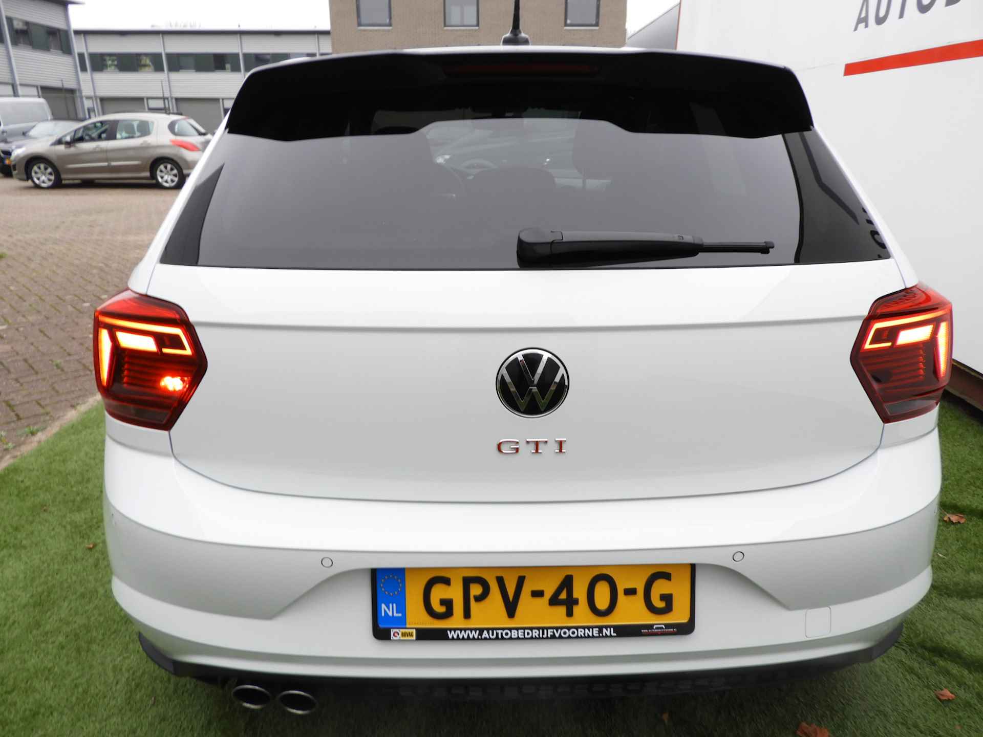 VOLKSWAGEN Polo 2.0 TSI 200pk 6-DSG GTI - 28/31