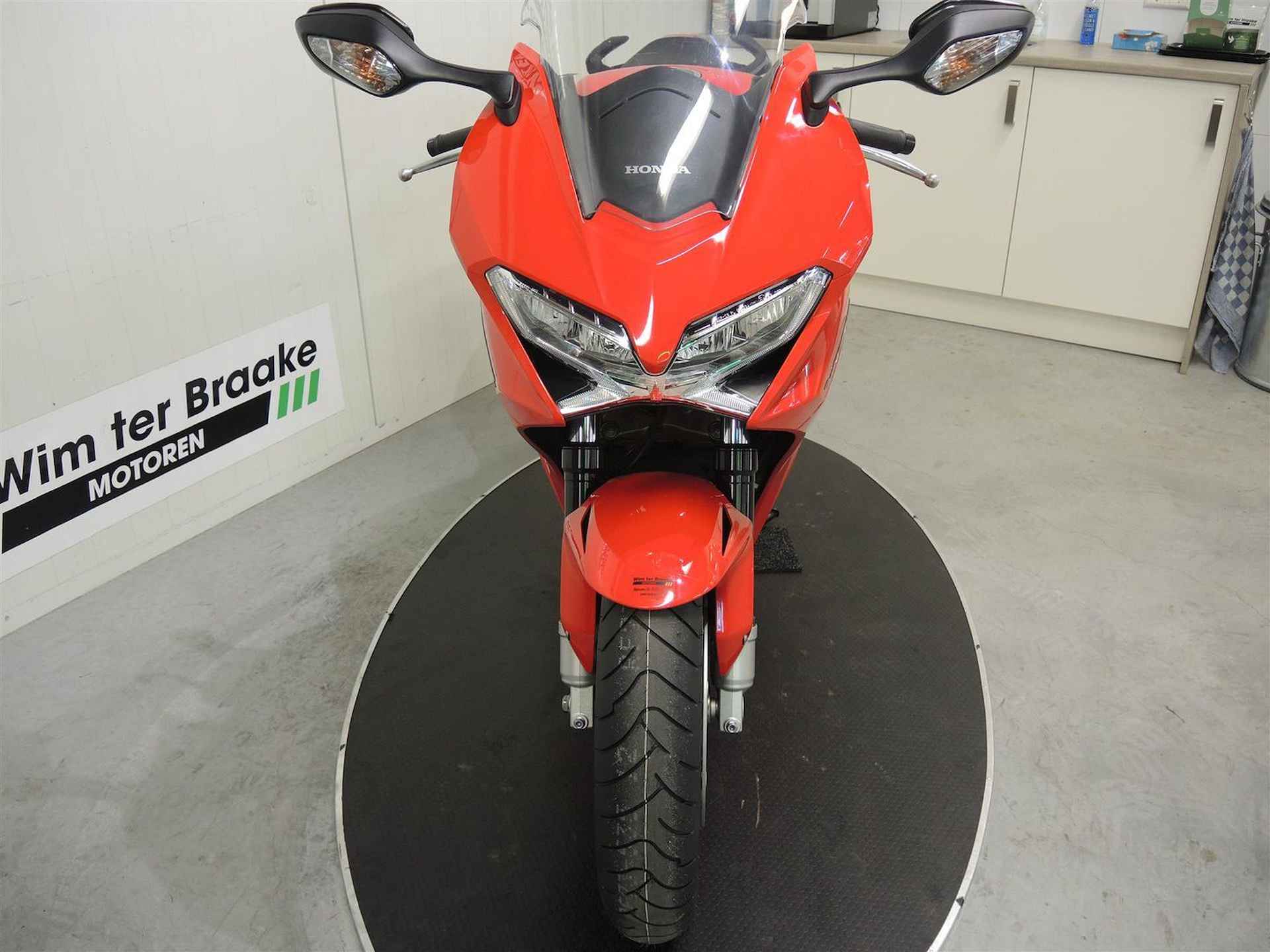 Honda VFR 800 F ABS - 2016 - 7/18