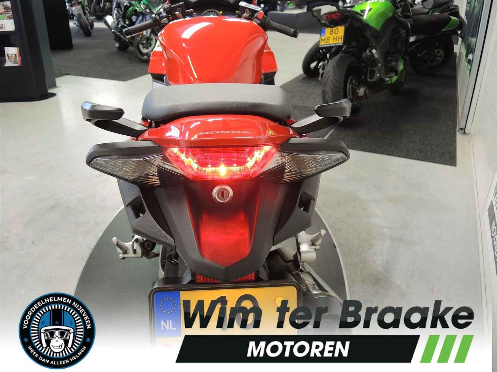 Honda VFR 800 F ABS - 2016 - 17/18