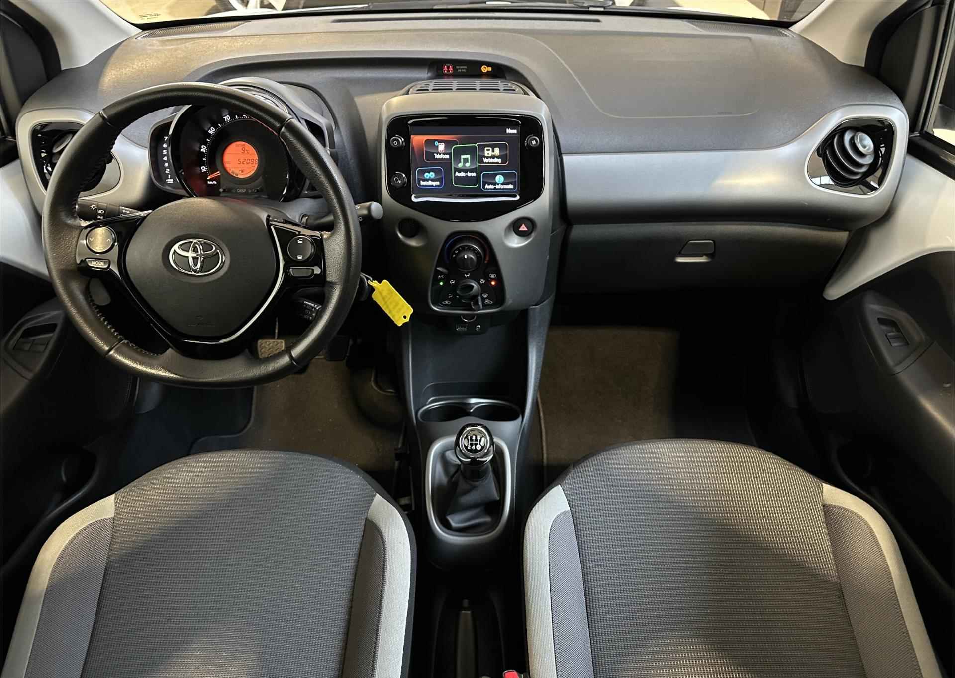 Toyota Aygo 1.0 VVT-i x-play cabrio | Apple Carplay| Navigatie | Camera | NL | 1 Eig | - 13/33