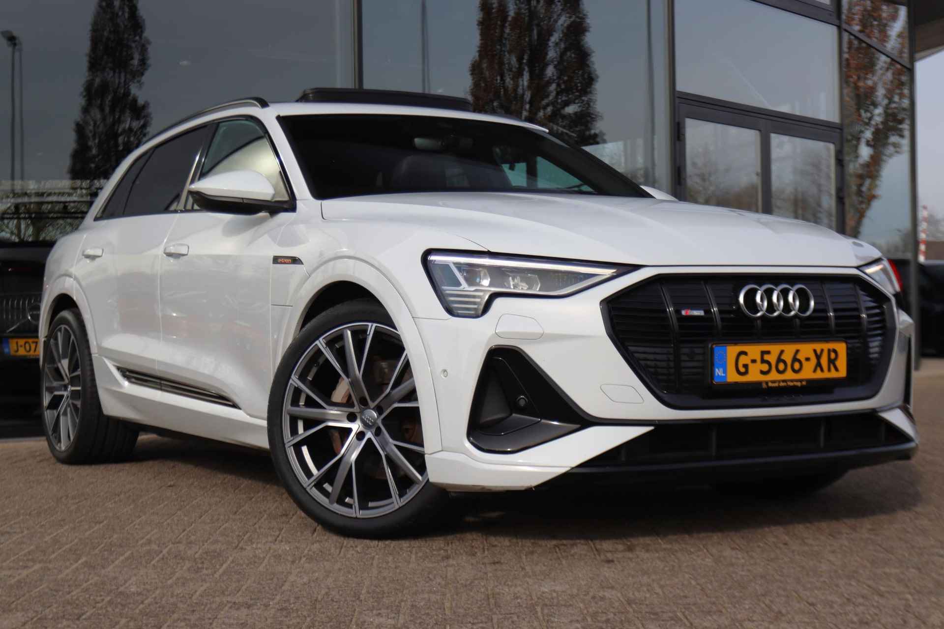 AUDI E-TRON 50 QUATTRO S-LINE LAUNCH EDITION BLACK | PANO | ORIG NL | AD. CRUISE | MEMORY | CARPLAY | VIRT. COCKPIT - 2/49