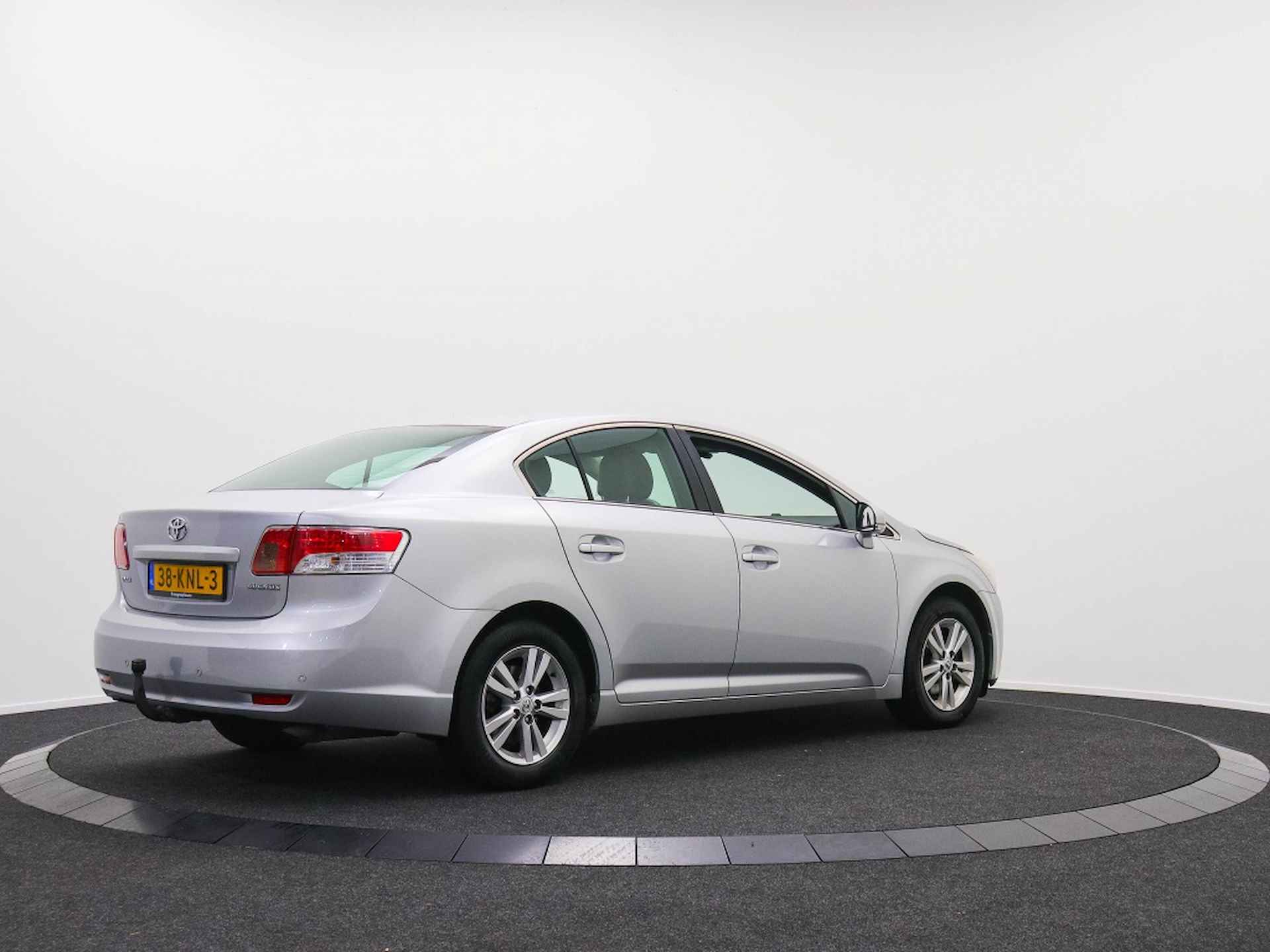 Toyota Avensis 1.8 VVTi Dynamic Business Special | Trekhaak | Navigatie - 7/36