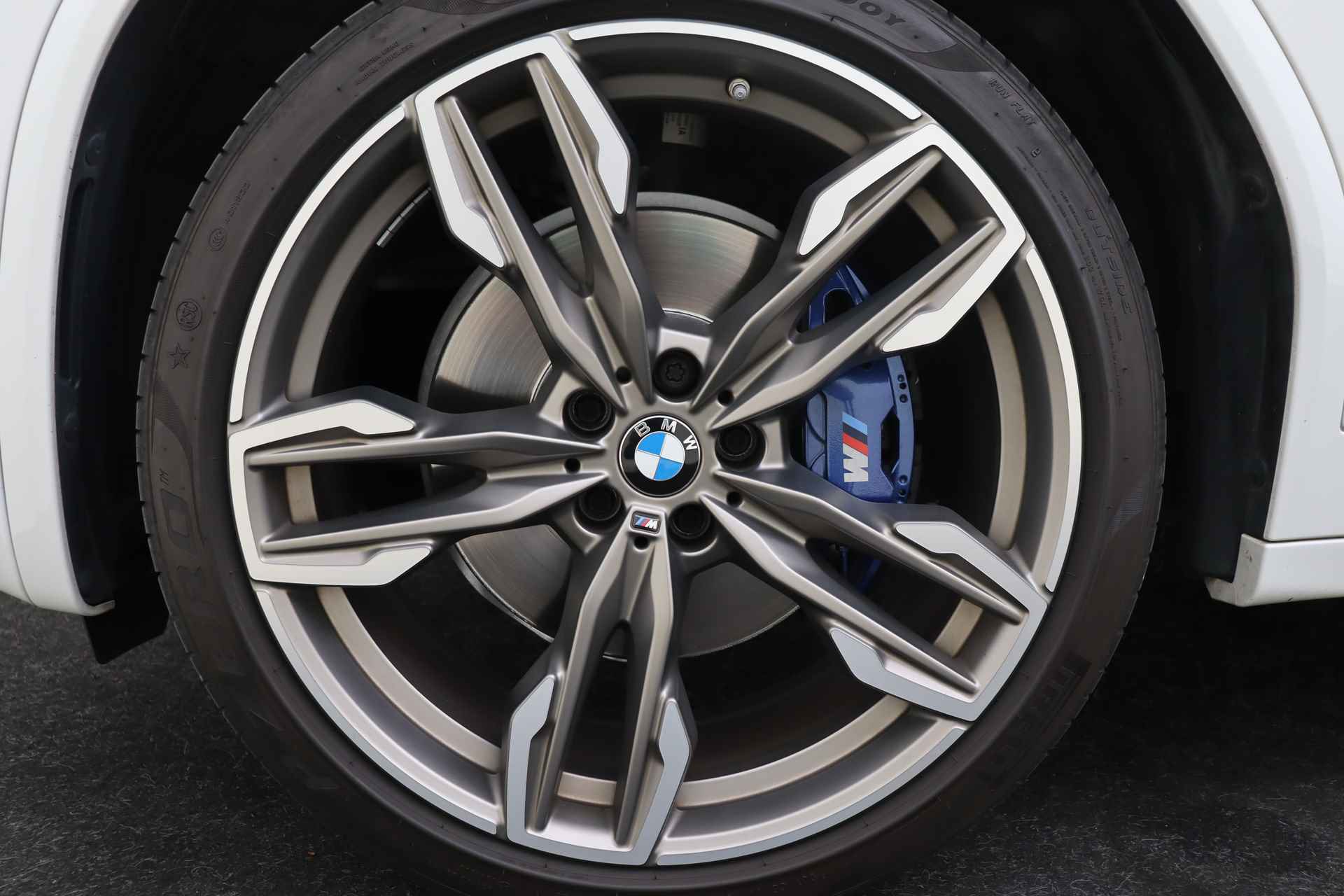 BMW X3 M40i xDrive High Executive Automaat / Panoramadak / Trekhaak /Harman Kardon / Head-Up / Adaptief M onderstel / Sportstoelen / Stoelverwarming / Parking Assistant Plus - 56/61