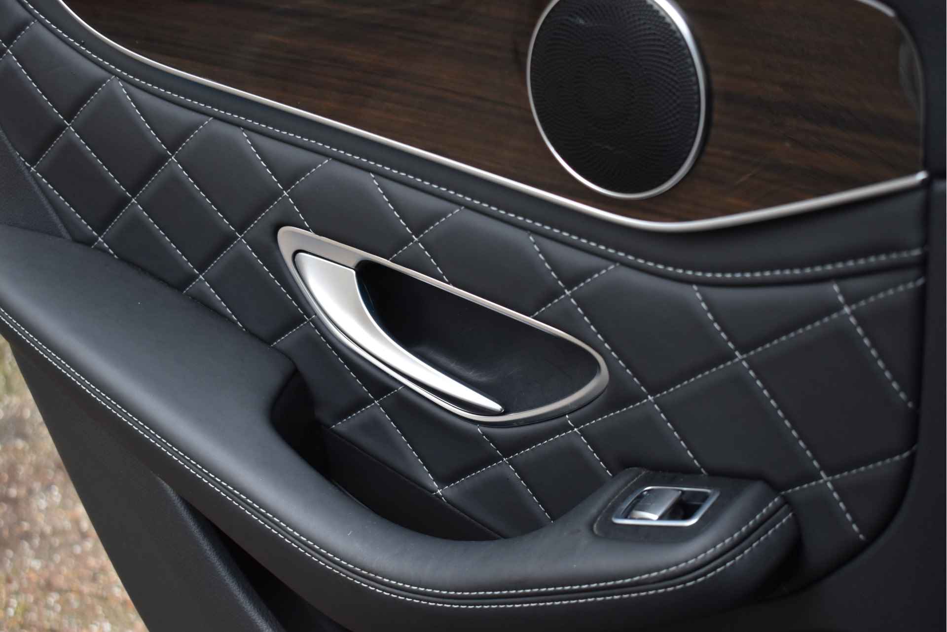 Mercedes-Benz GLC 250 4MATIC | FIRST EDITION | AMG Styling | Pano.dak | Camera | Elekt.trekhaak | Designo leder | Sfeerverl. | Full LED | Allweather - 50/80