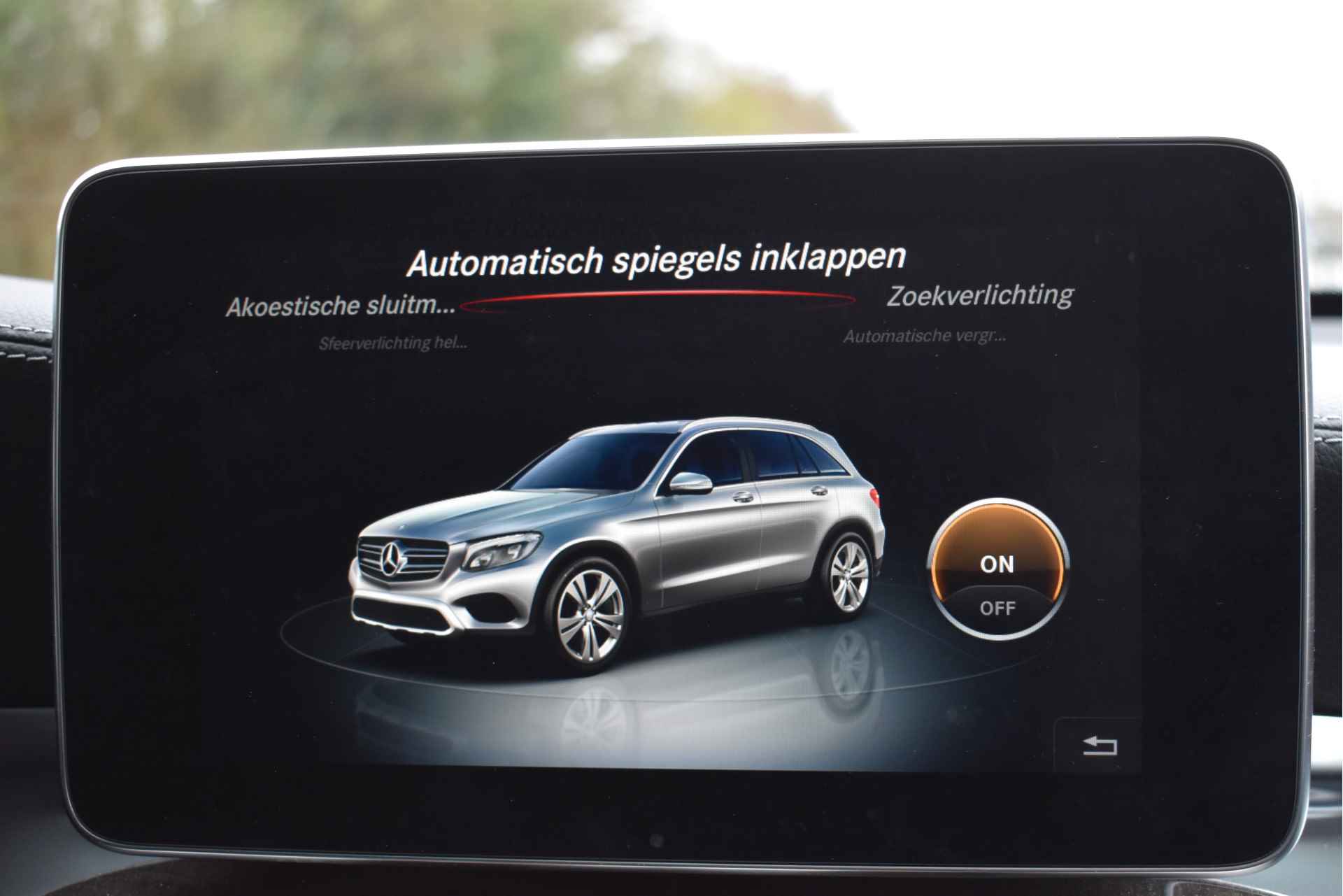 Mercedes-Benz GLC 250 4MATIC | FIRST EDITION | AMG Styling | Pano.dak | Camera | Elekt.trekhaak | Designo leder | Sfeerverl. | Full LED | Allweather - 70/80