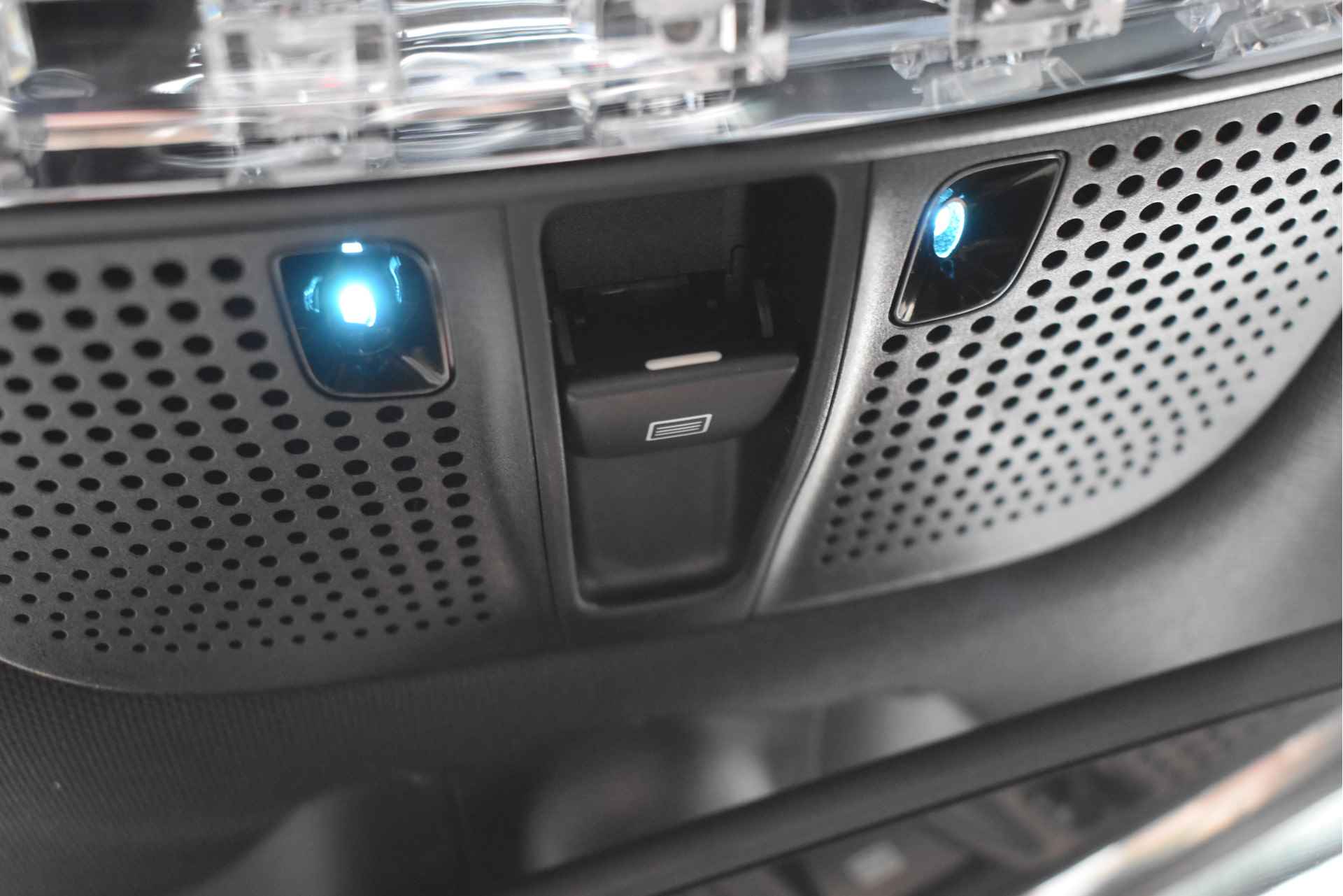 Mercedes-Benz GLC 250 4MATIC | FIRST EDITION | AMG Styling | Pano.dak | Camera | Elekt.trekhaak | Designo leder | Sfeerverl. | Full LED | Allweather - 80/80