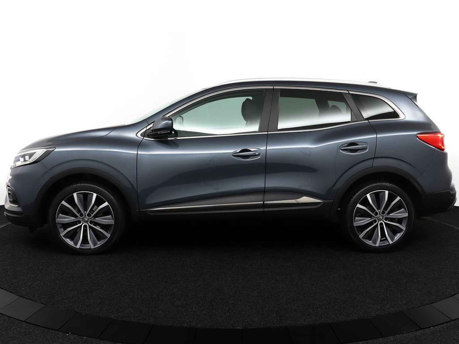 Renault Kadjar 1.3 TCe Intens | Leer | 19'' Yohan Velgen | Navigatie | Achteruitrijcamera | Trekhaak | Led Pure Vision Koplampen | Getint Glas | Elektr. Verst. Bestuurdersstoel - 8/48