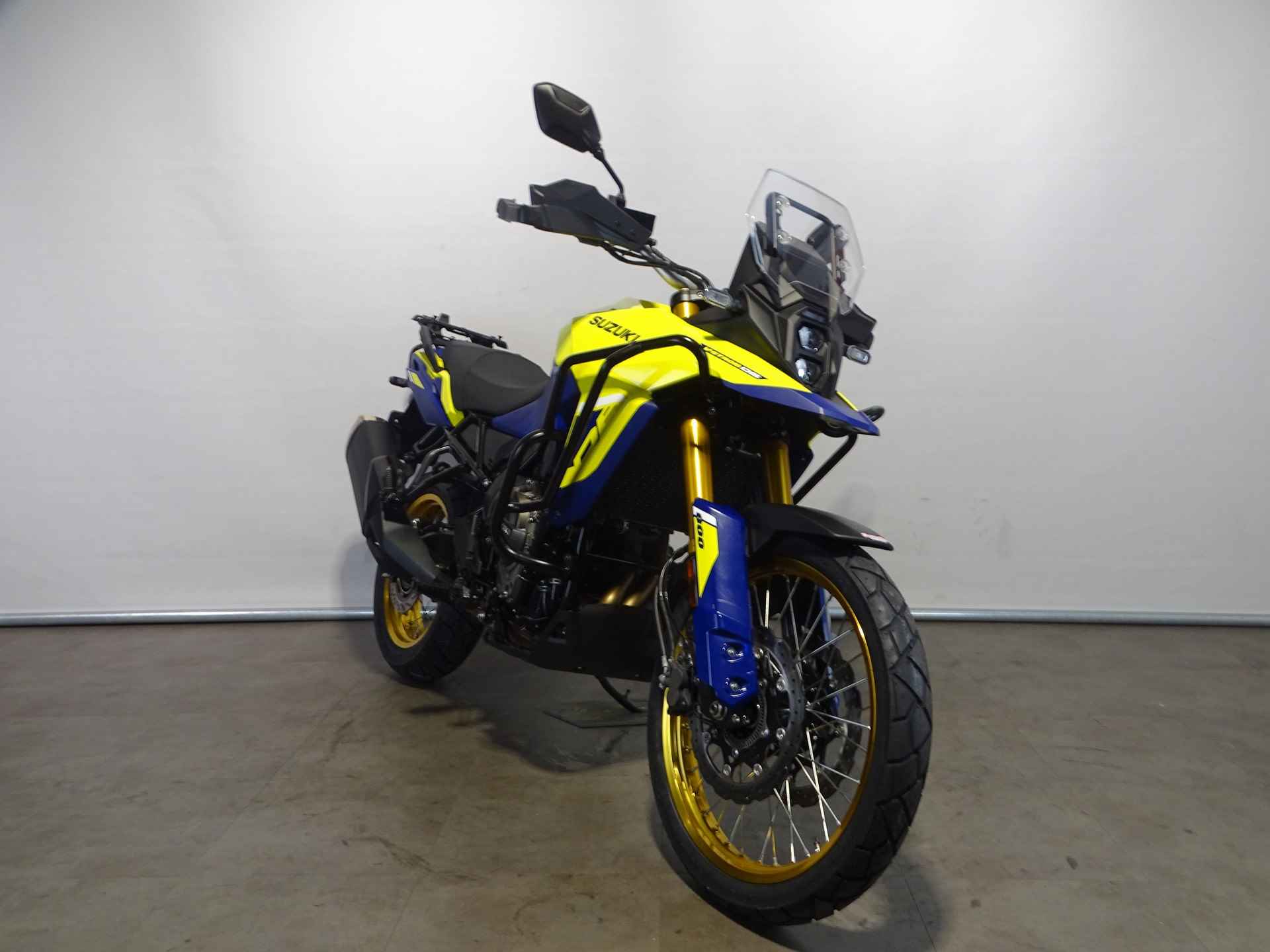 Suzuki DL 800 DE V-STROM - 8/9