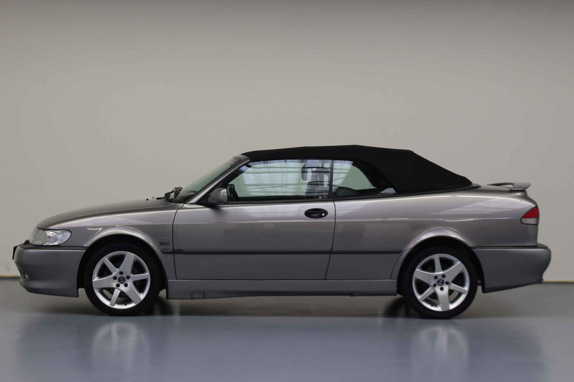 Saab 9-3 Cabrio 2.0 Turbo Aero Automaat | Rijklaarprijs | Aero | - 4/47